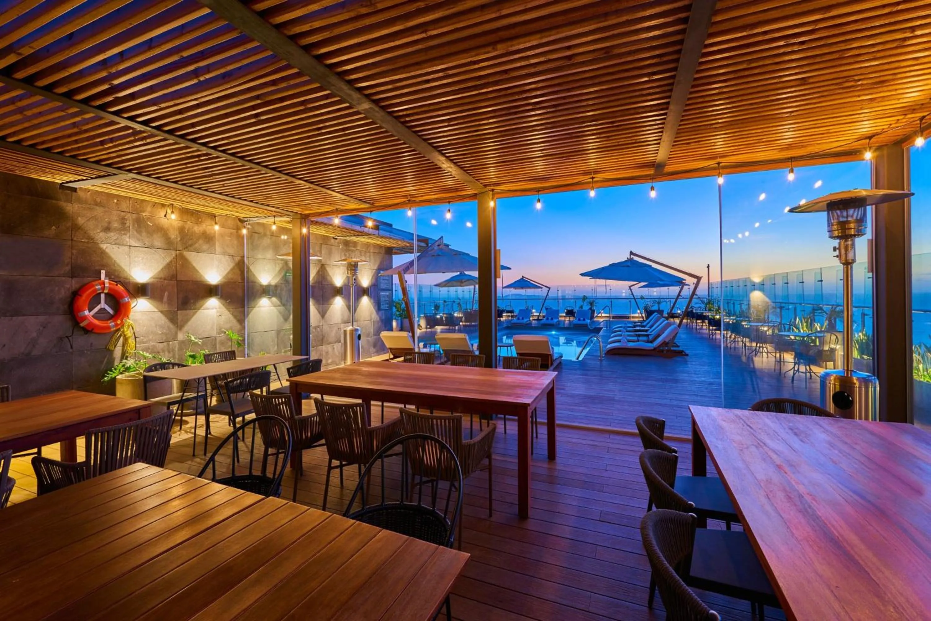 Swimming pool in City Express Plus by Marriott Ensenada