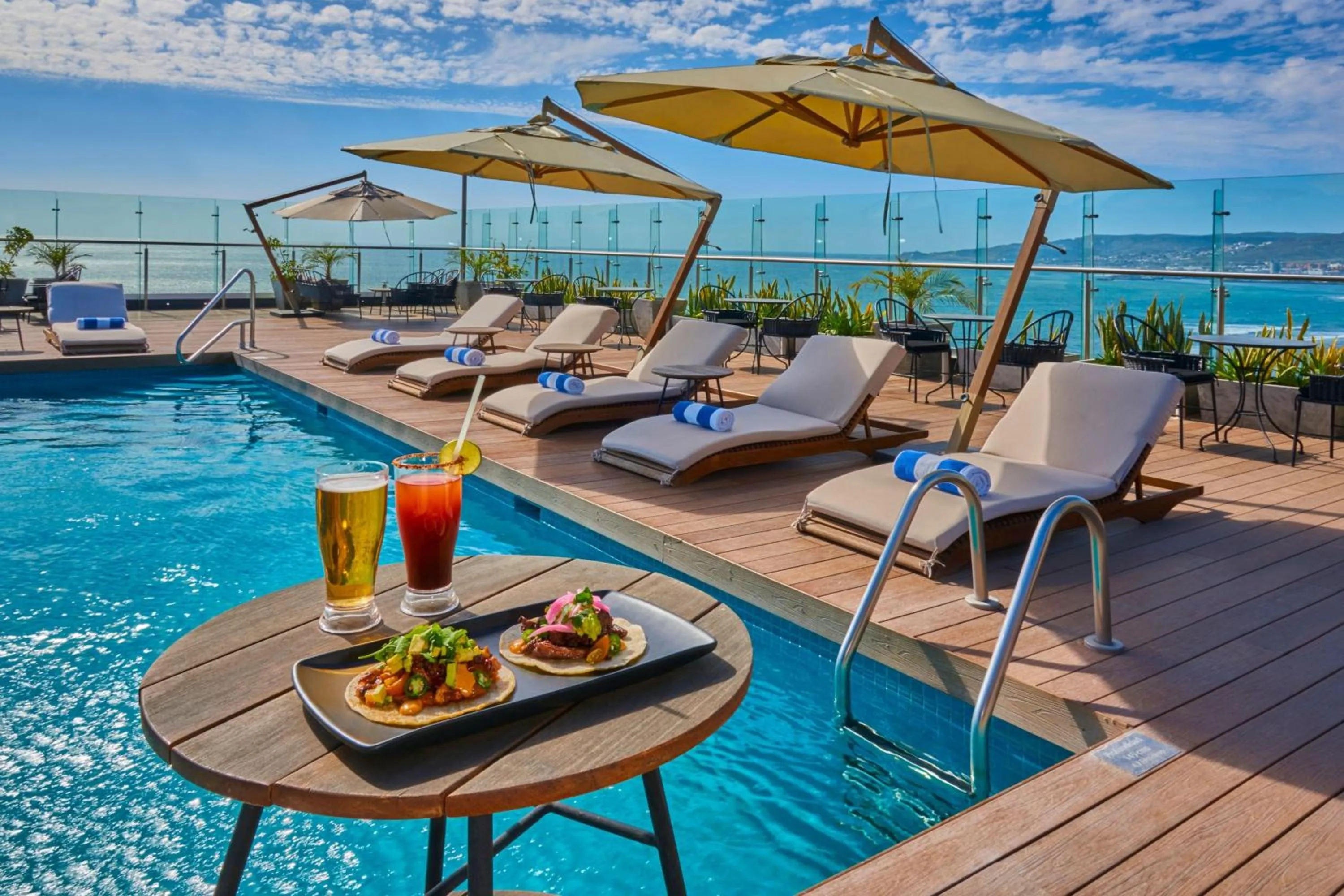 Swimming pool in City Express Plus by Marriott Ensenada