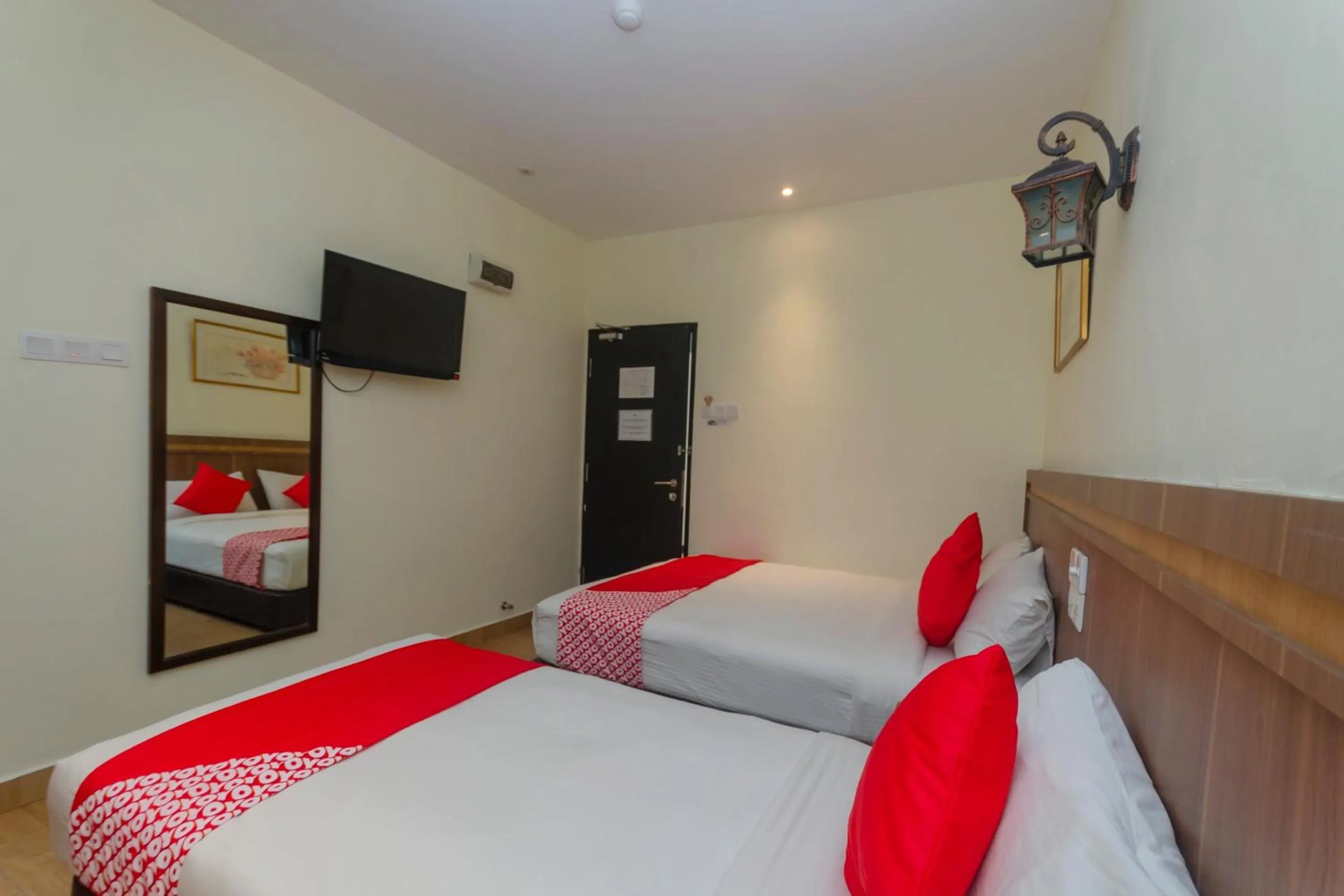 Bedroom, Bed in Hotel O The Vintage Hotel