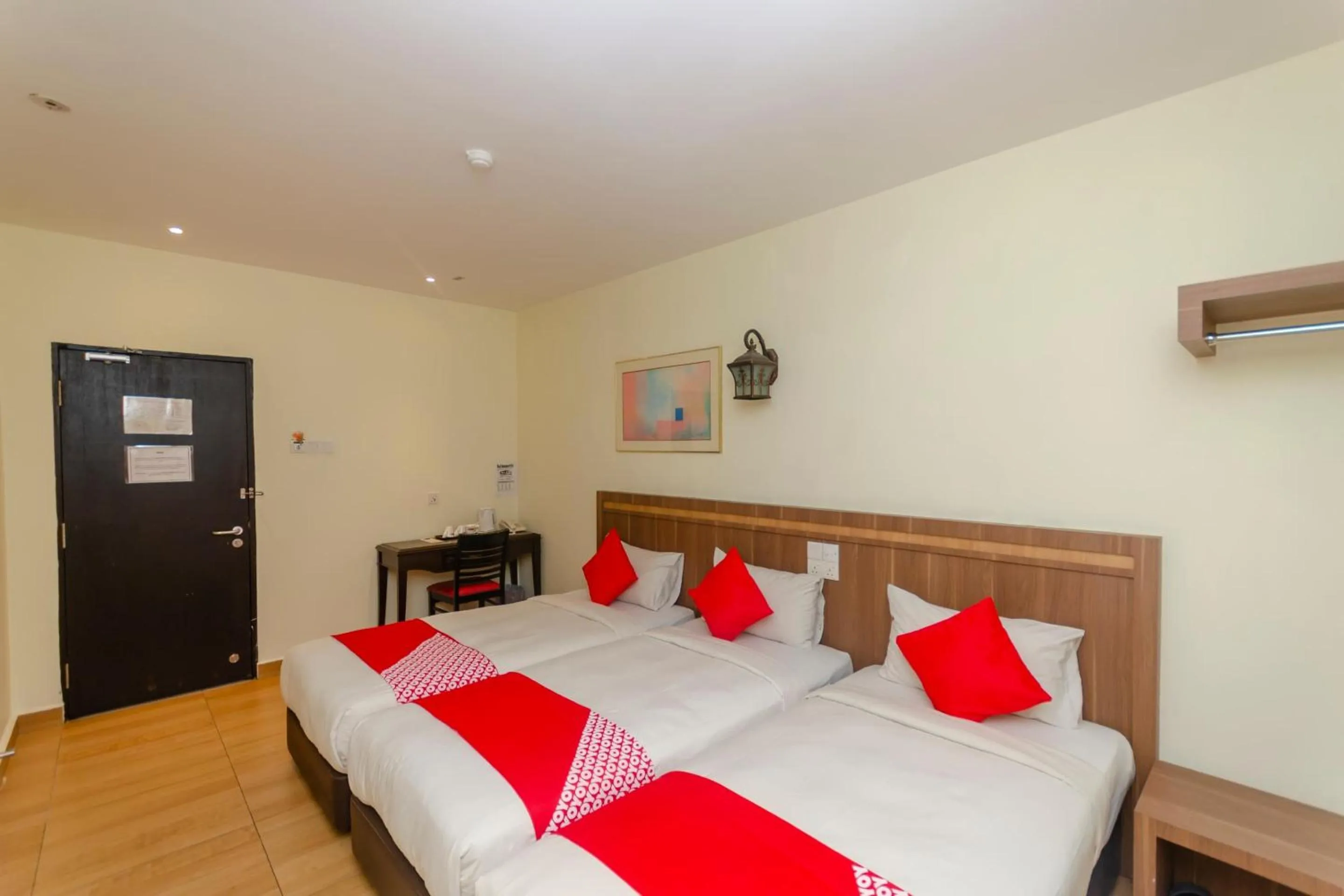 Bedroom, Bed in Hotel O The Vintage Hotel