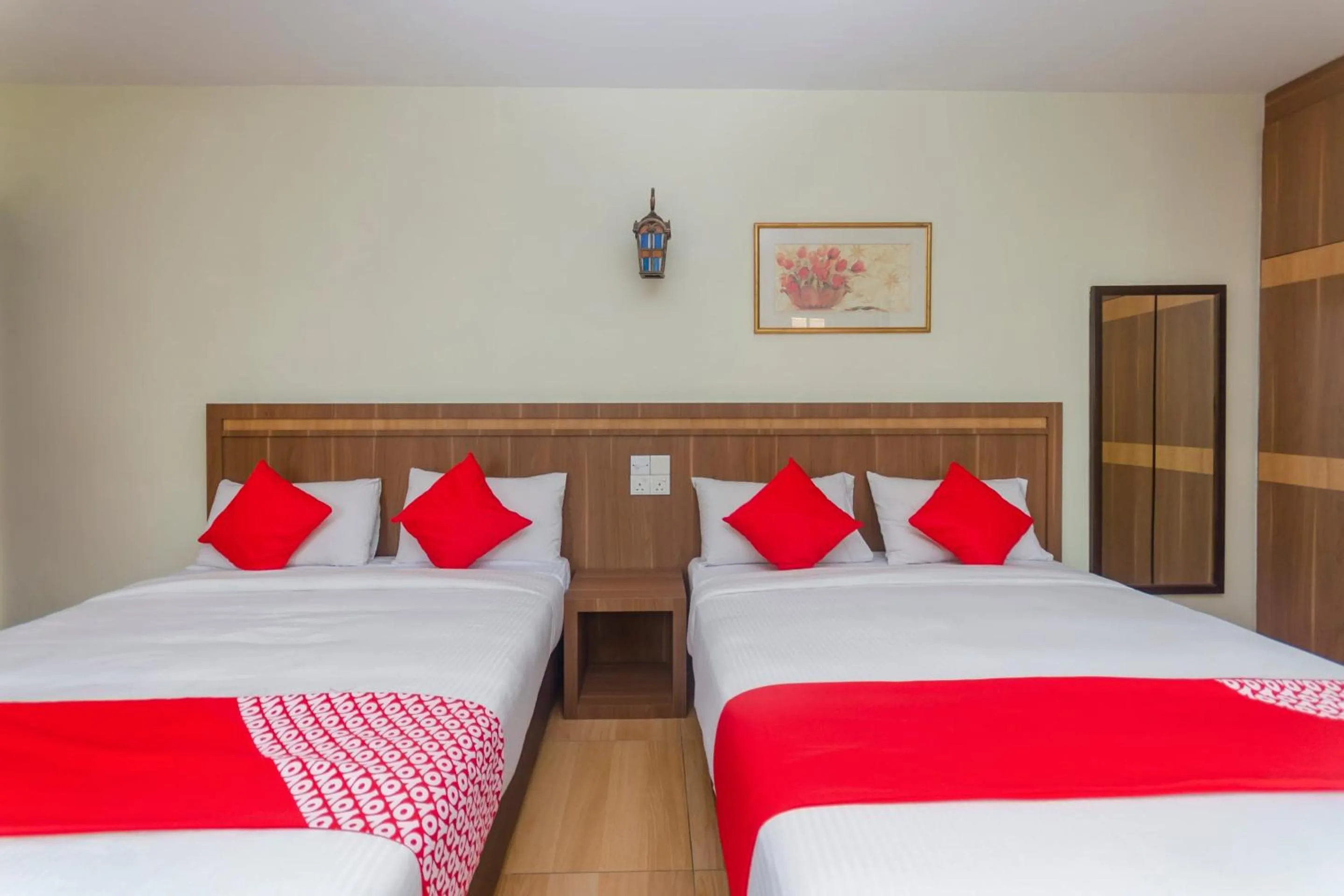 Bedroom, Bed in Hotel O The Vintage Hotel