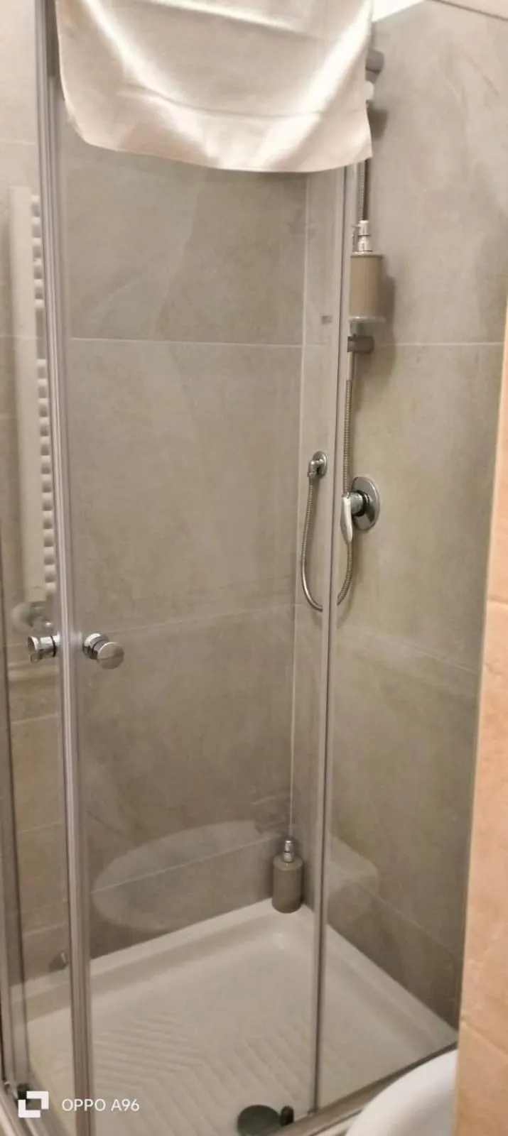 Bathroom in Colosseum B