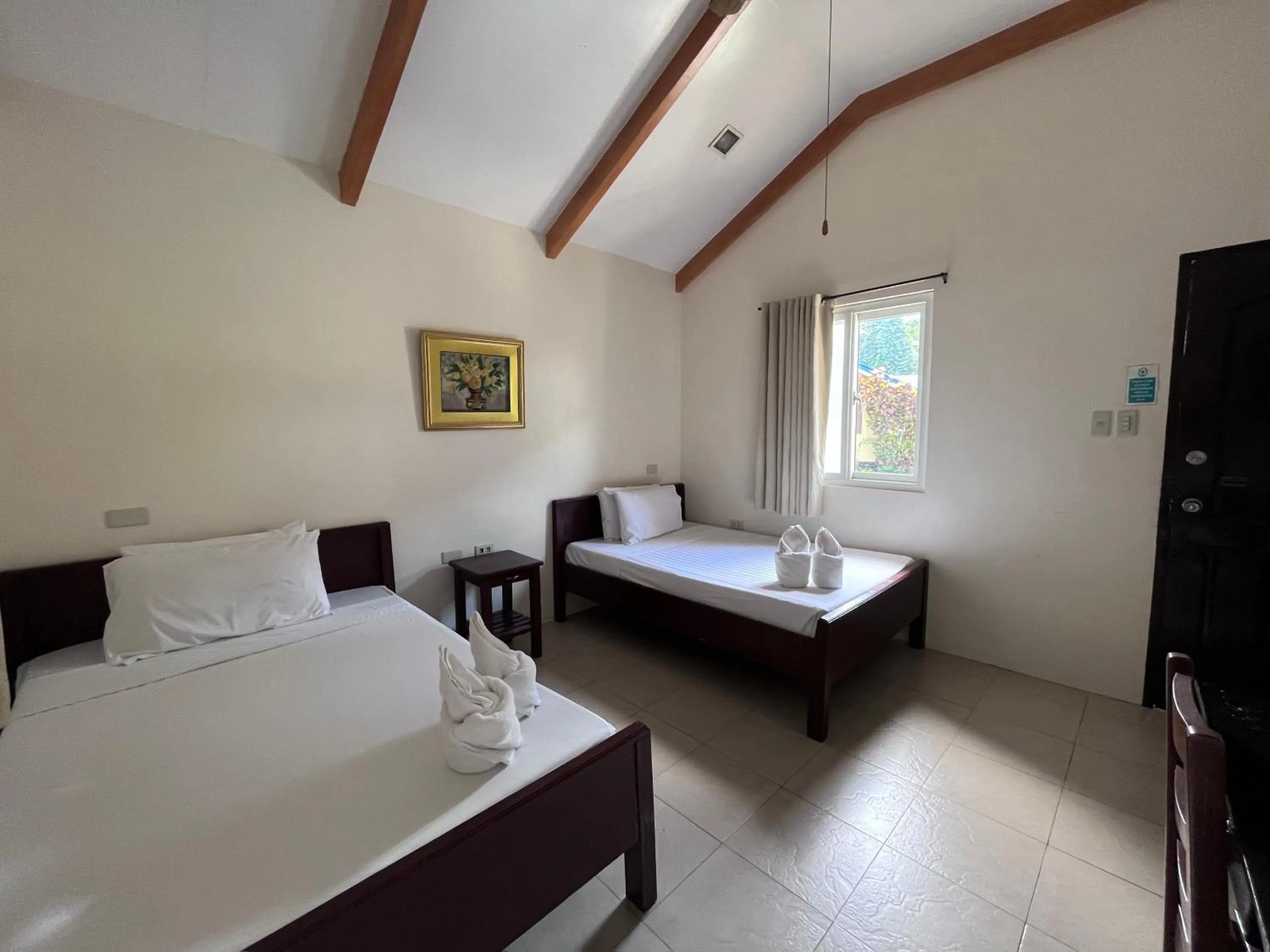 Bedroom, Bed in Blue Lagoon Inn & Suites