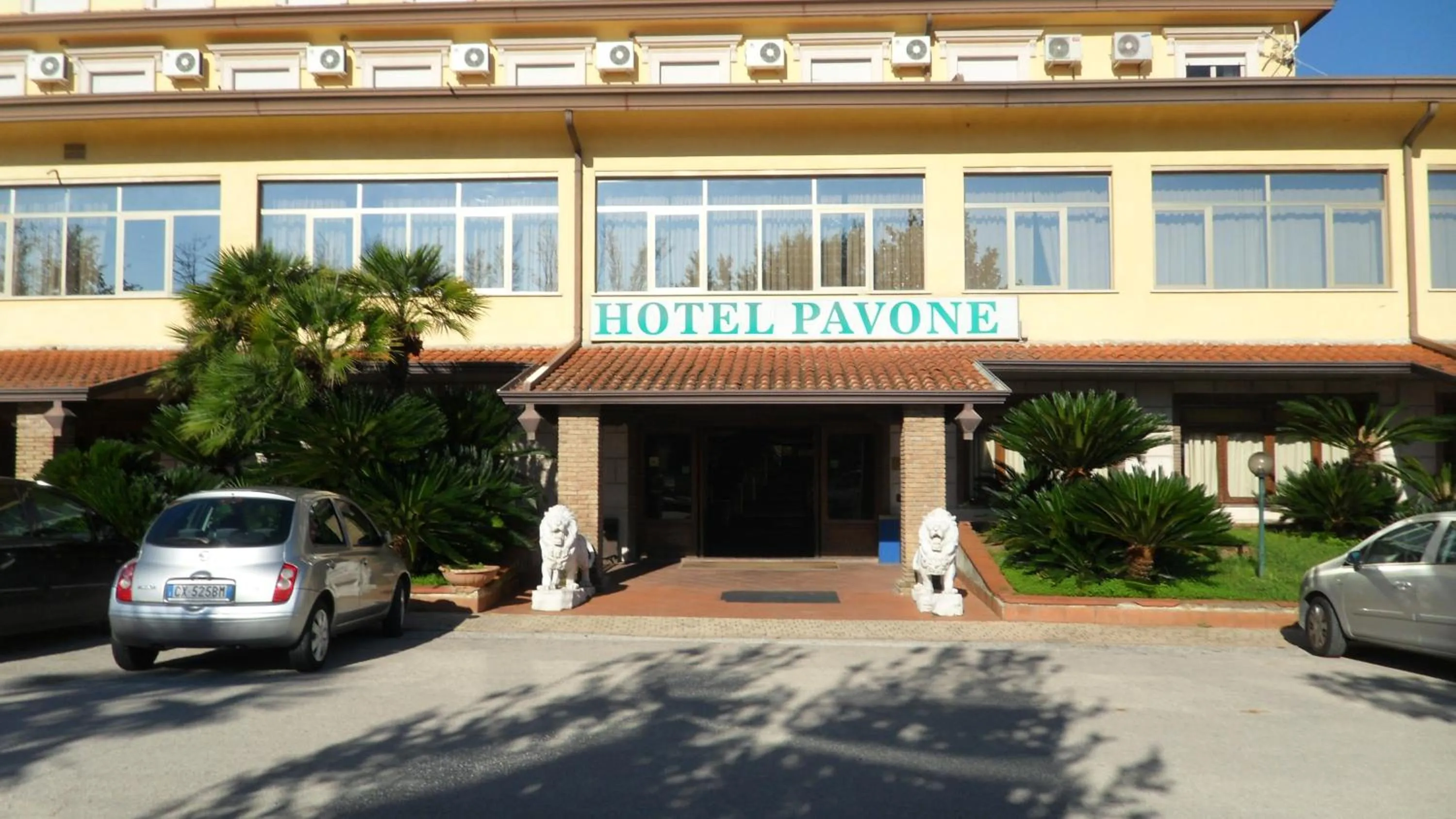 Facade/entrance in Grand Hotel Pavone