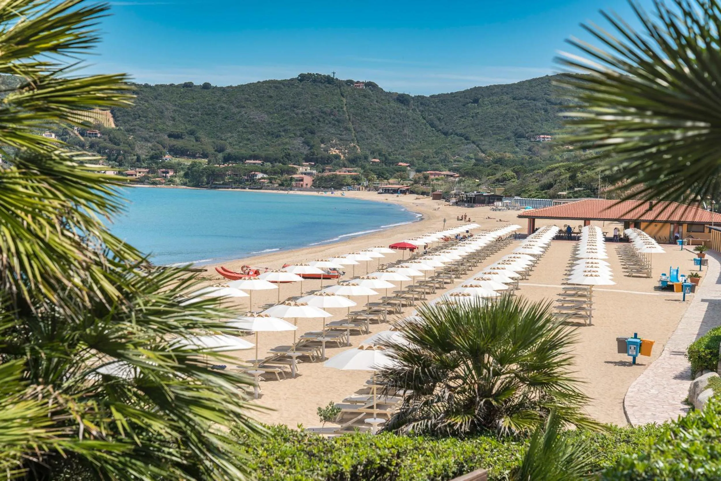 Beach in Hotel Del Golfo