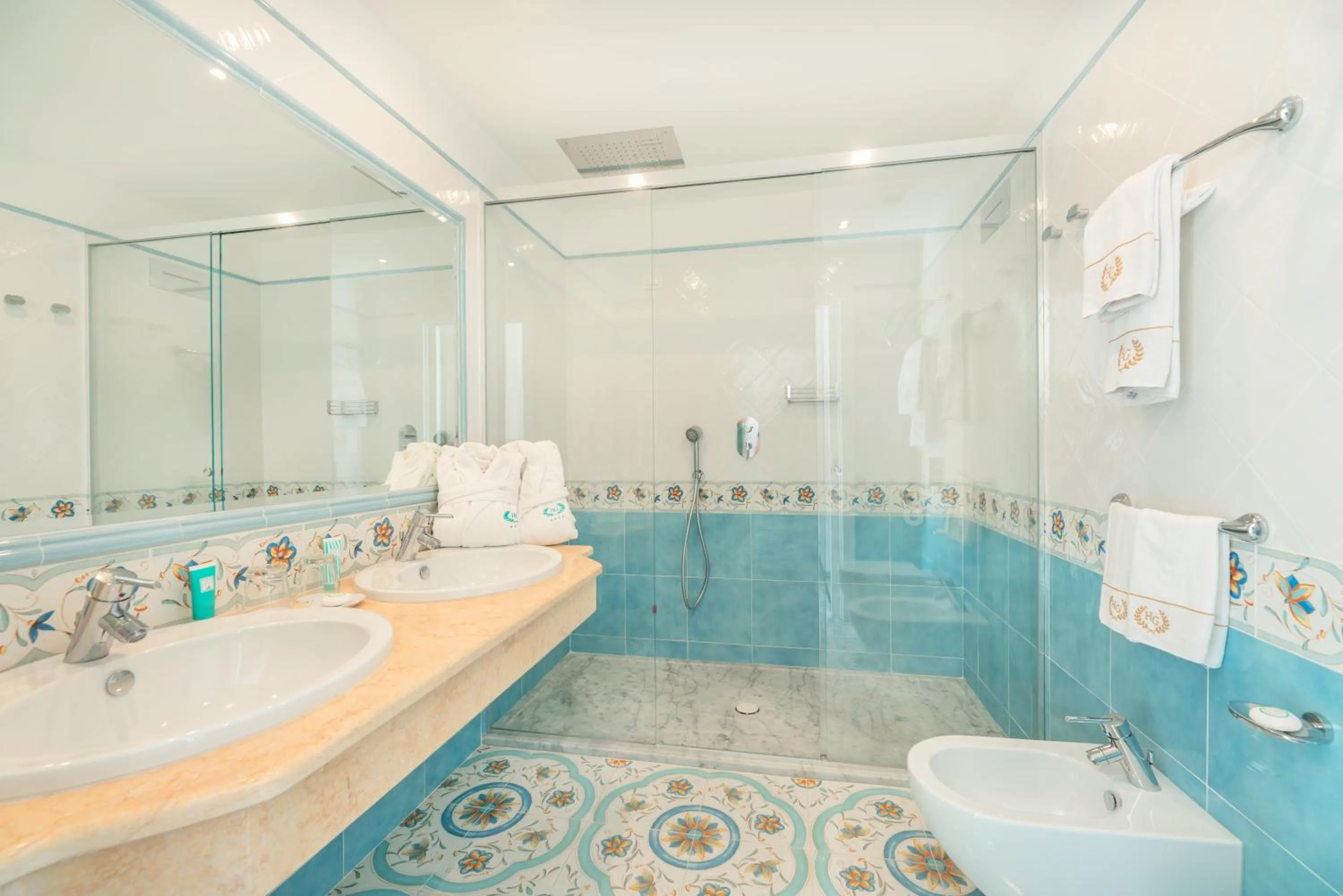 Bathroom in Hotel Del Golfo