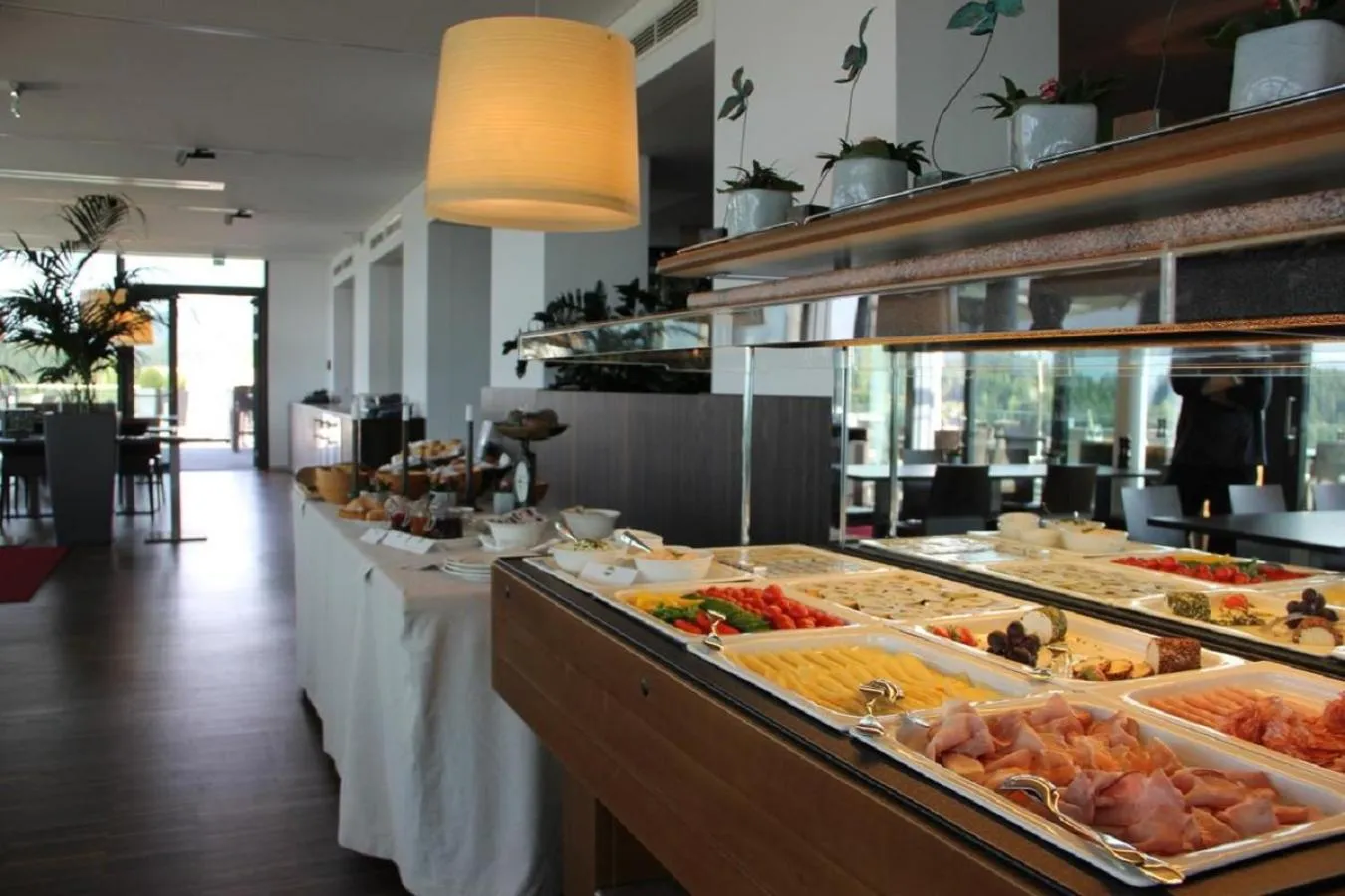 Buffet breakfast in TAUROA Schönberghof Spielberg