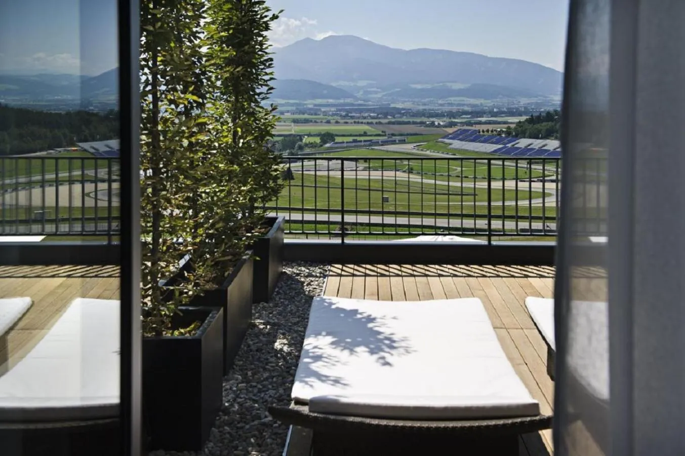 Balcony/Terrace in TAUROA Schönberghof Spielberg