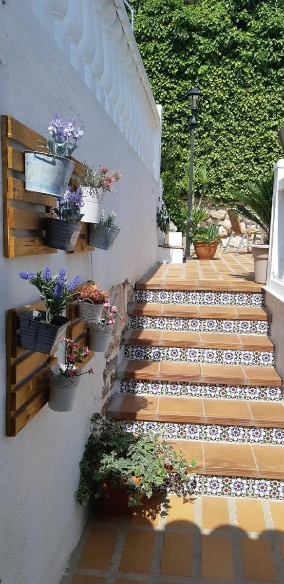 Swimming pool in Hostal Rural Moratín
