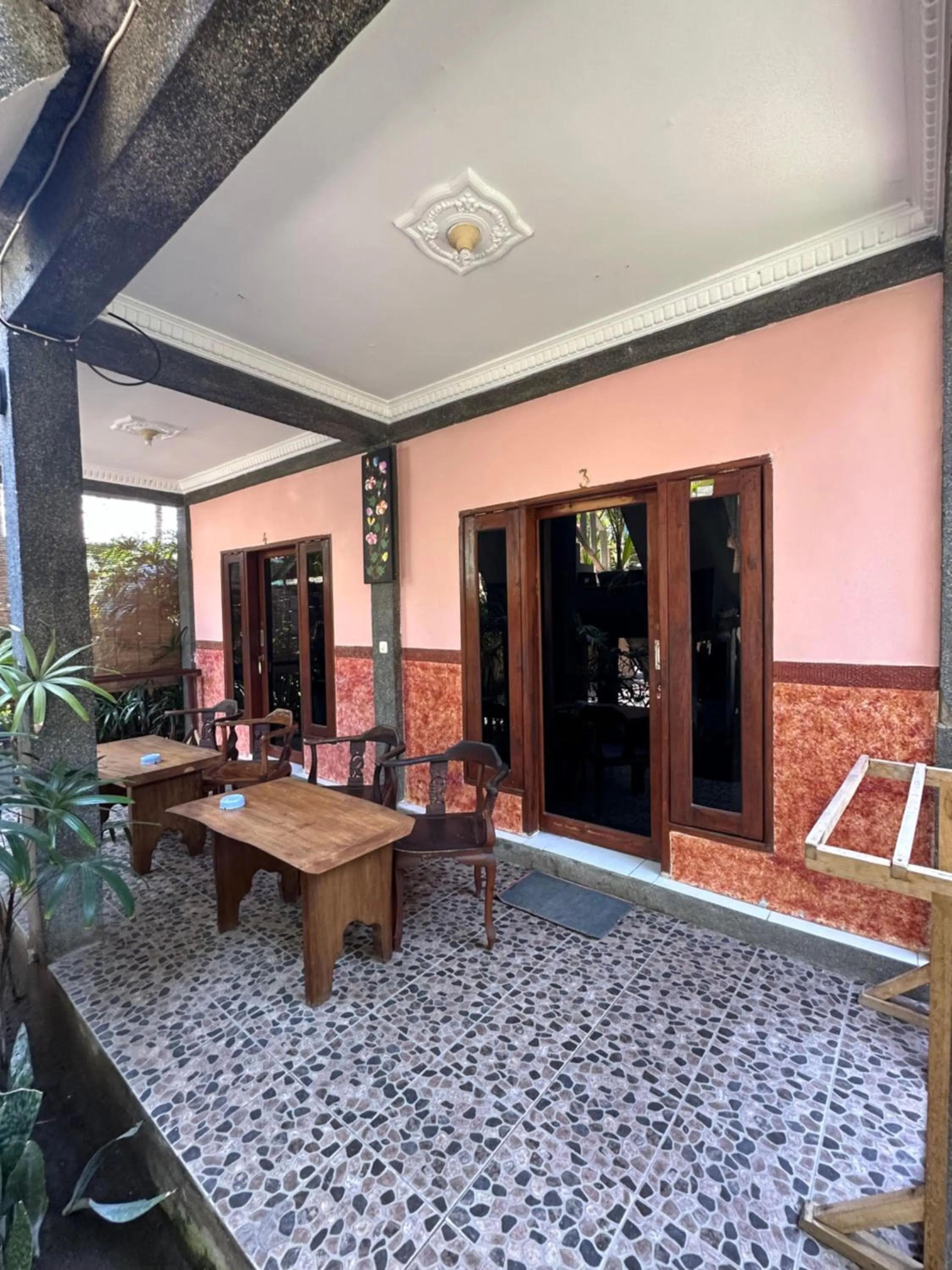 Patio in James Bungalow