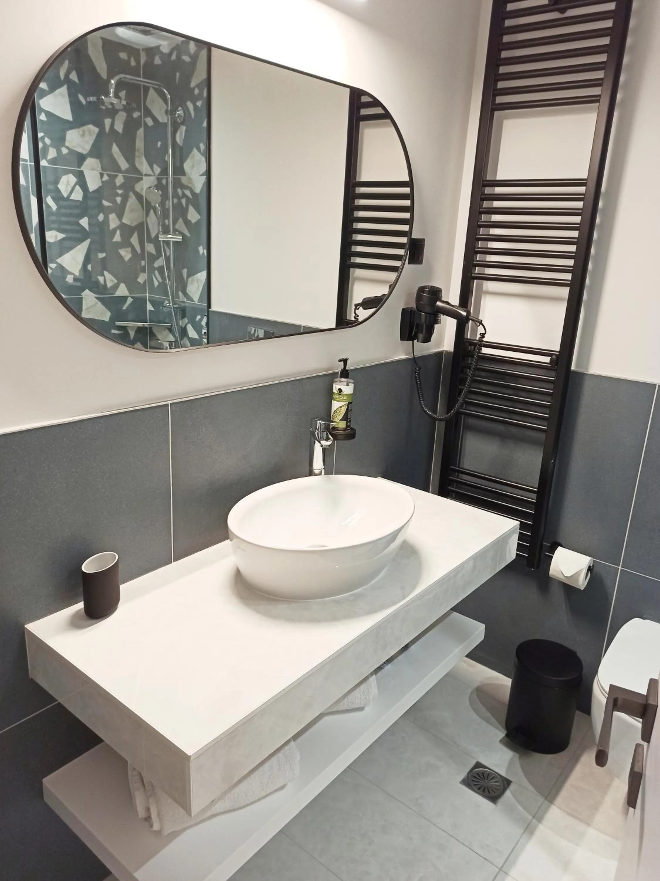 Bathroom in Dioni Hotel