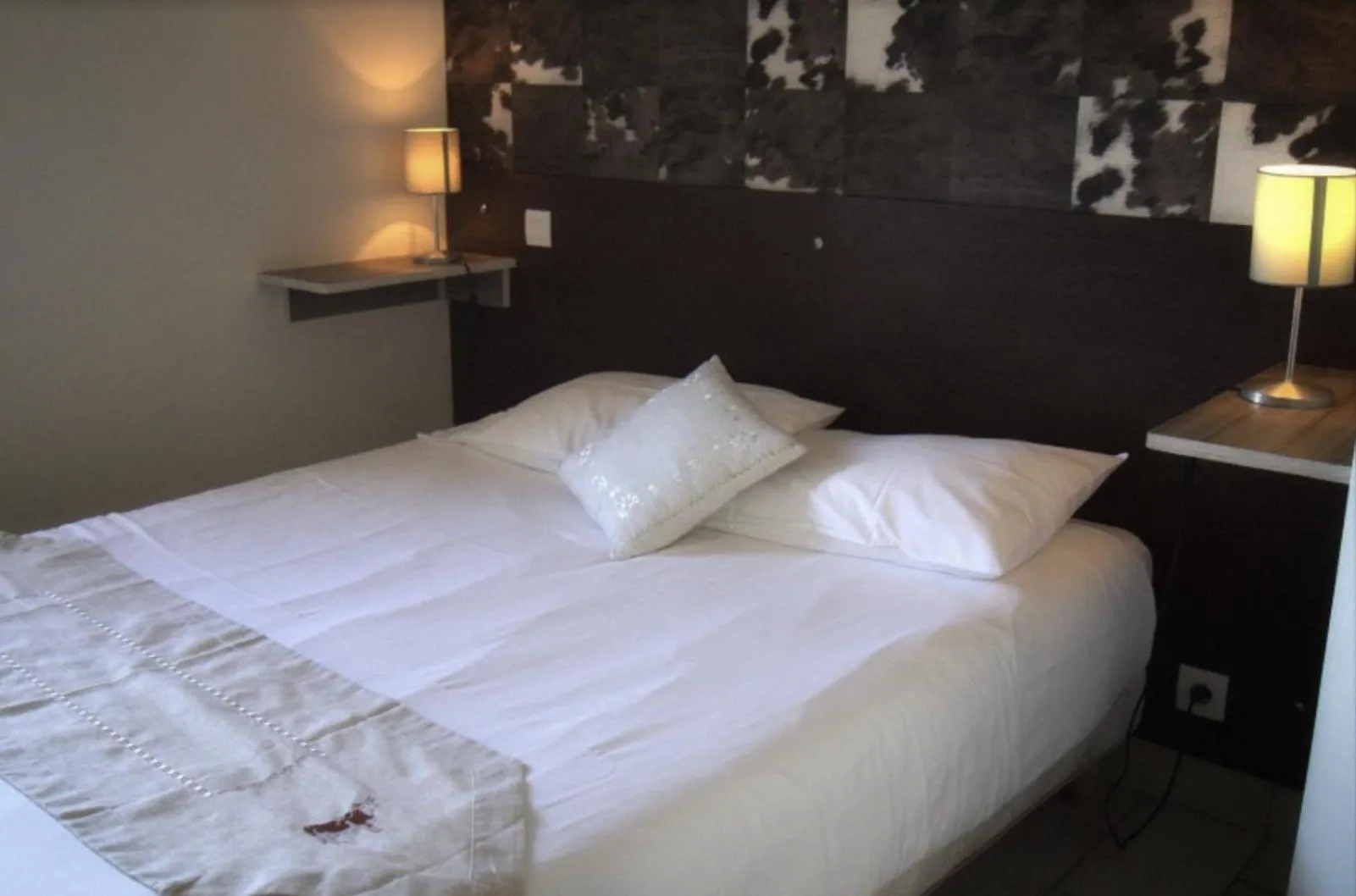 Bedroom, Bed in Domaine de Kerzuat