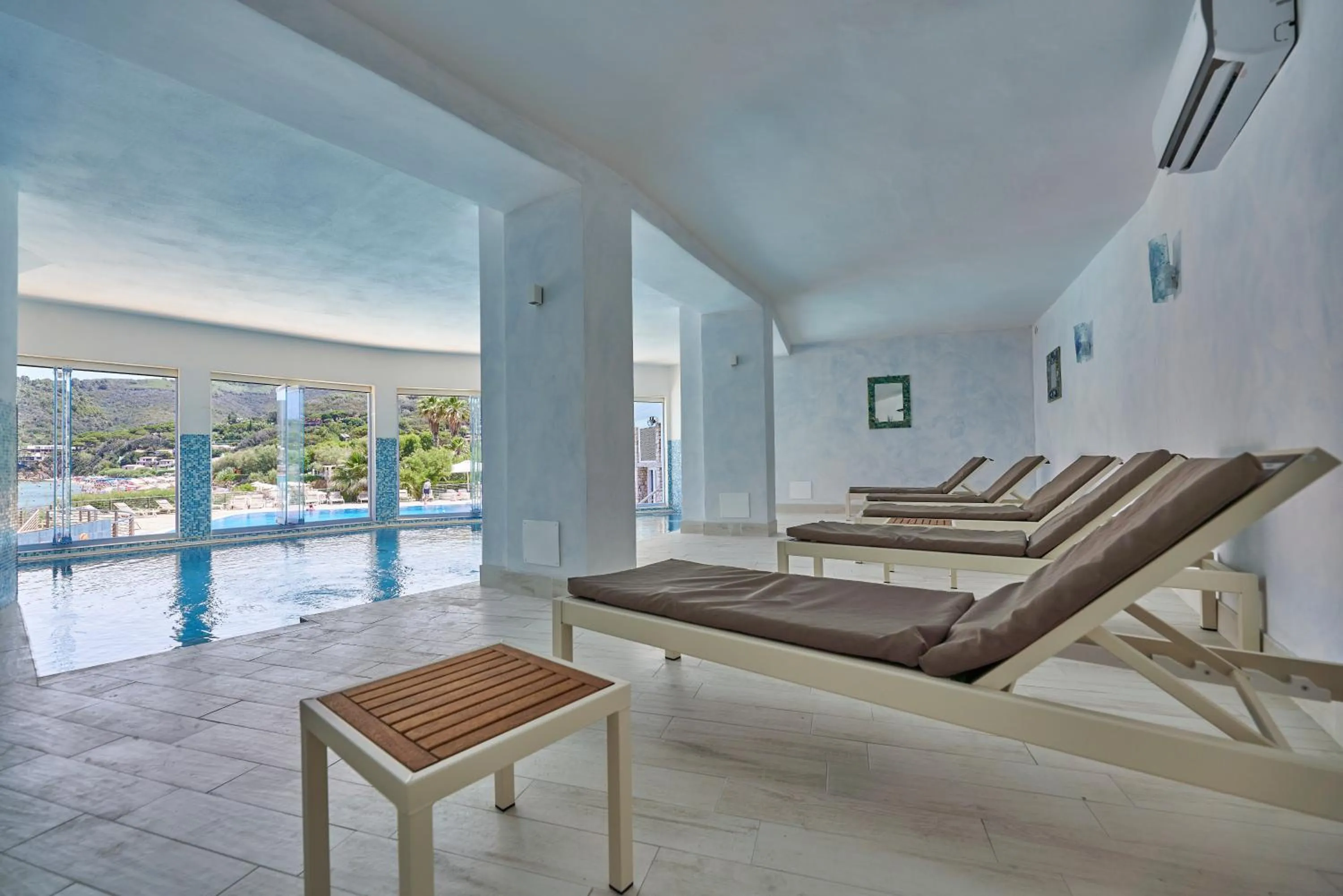 Swimming pool in Hotel Hermitage