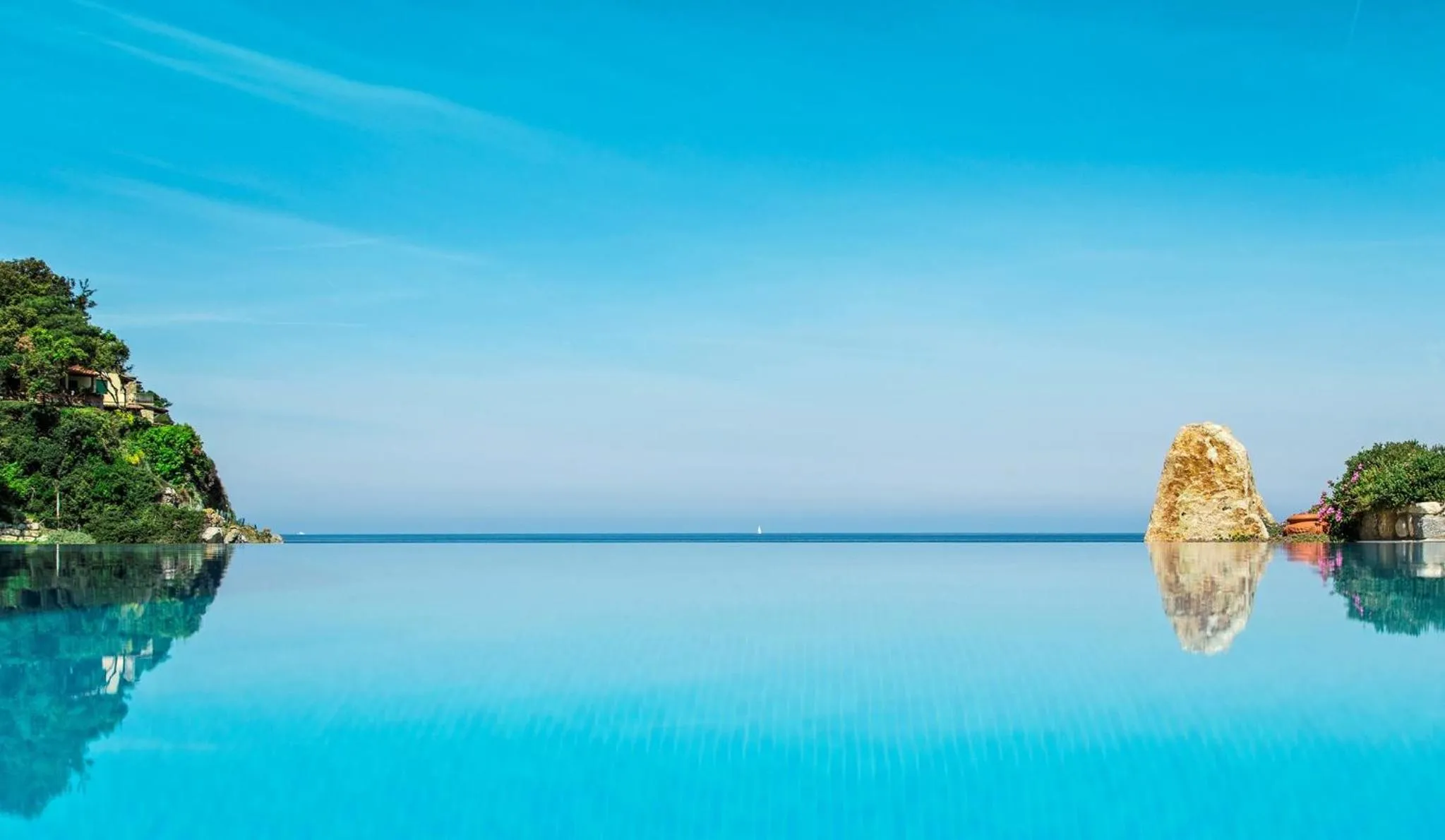 Swimming pool in Hotel Hermitage