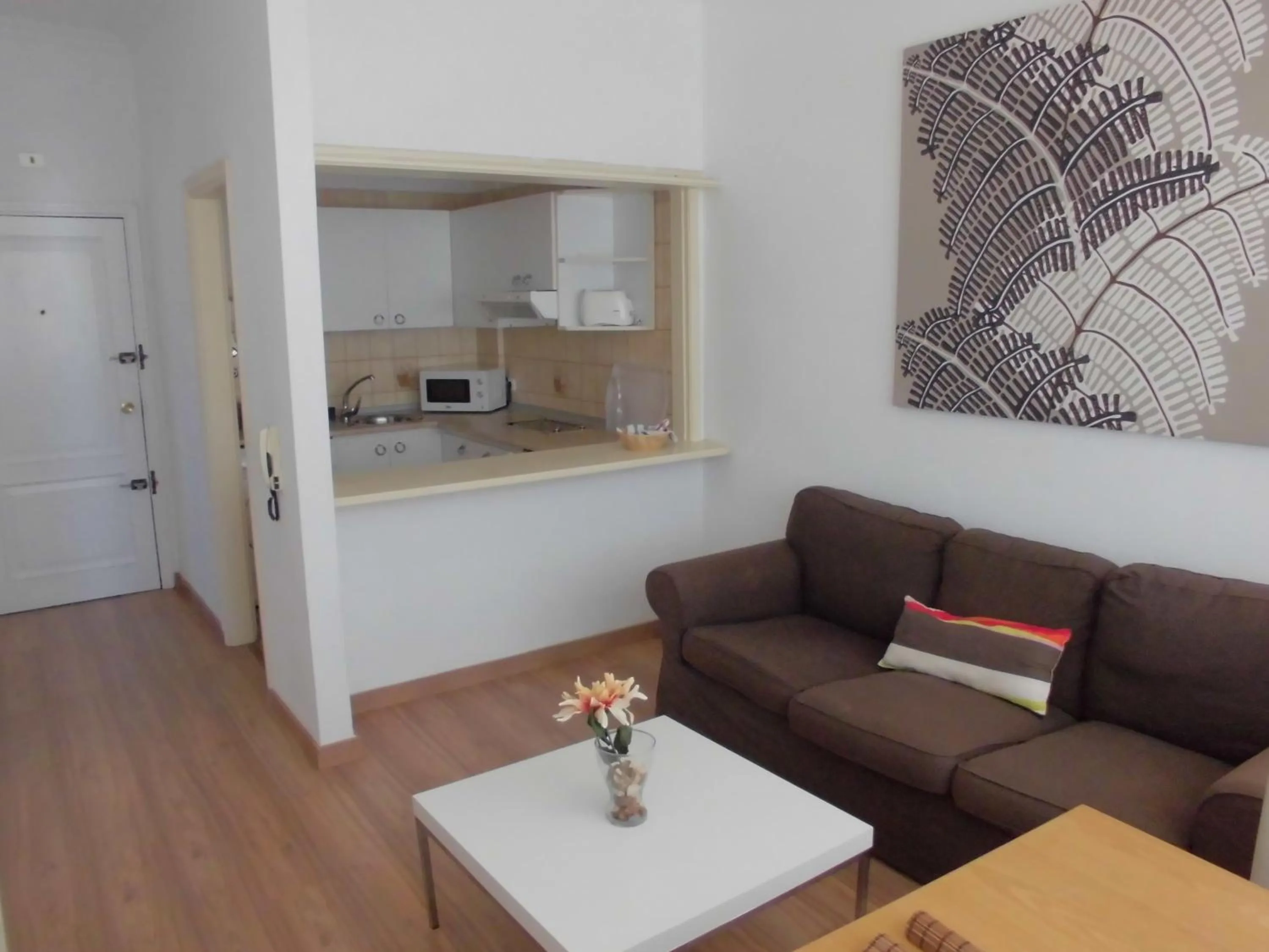 Kitchen or kitchenette in Apartamentos Bruja