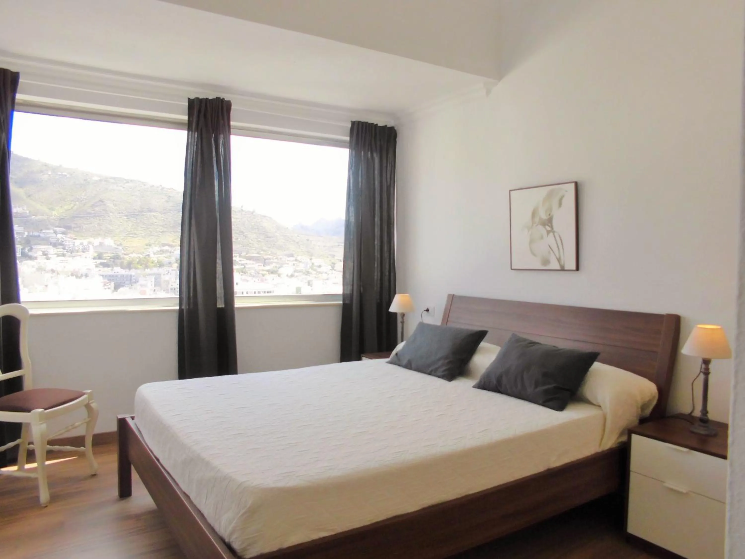 Day, Bed in Apartamentos Bruja
