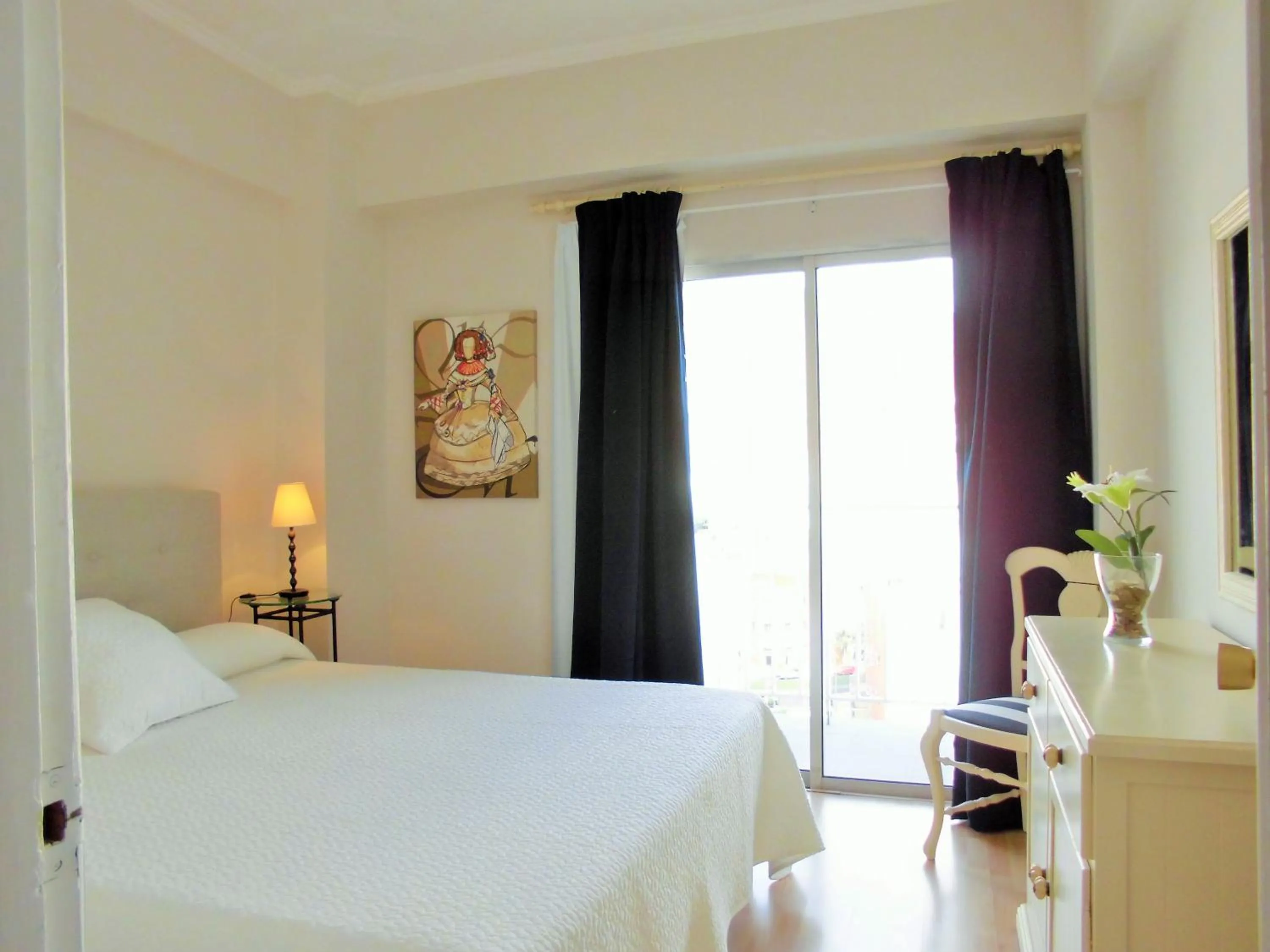Day, Bed in Apartamentos Bruja