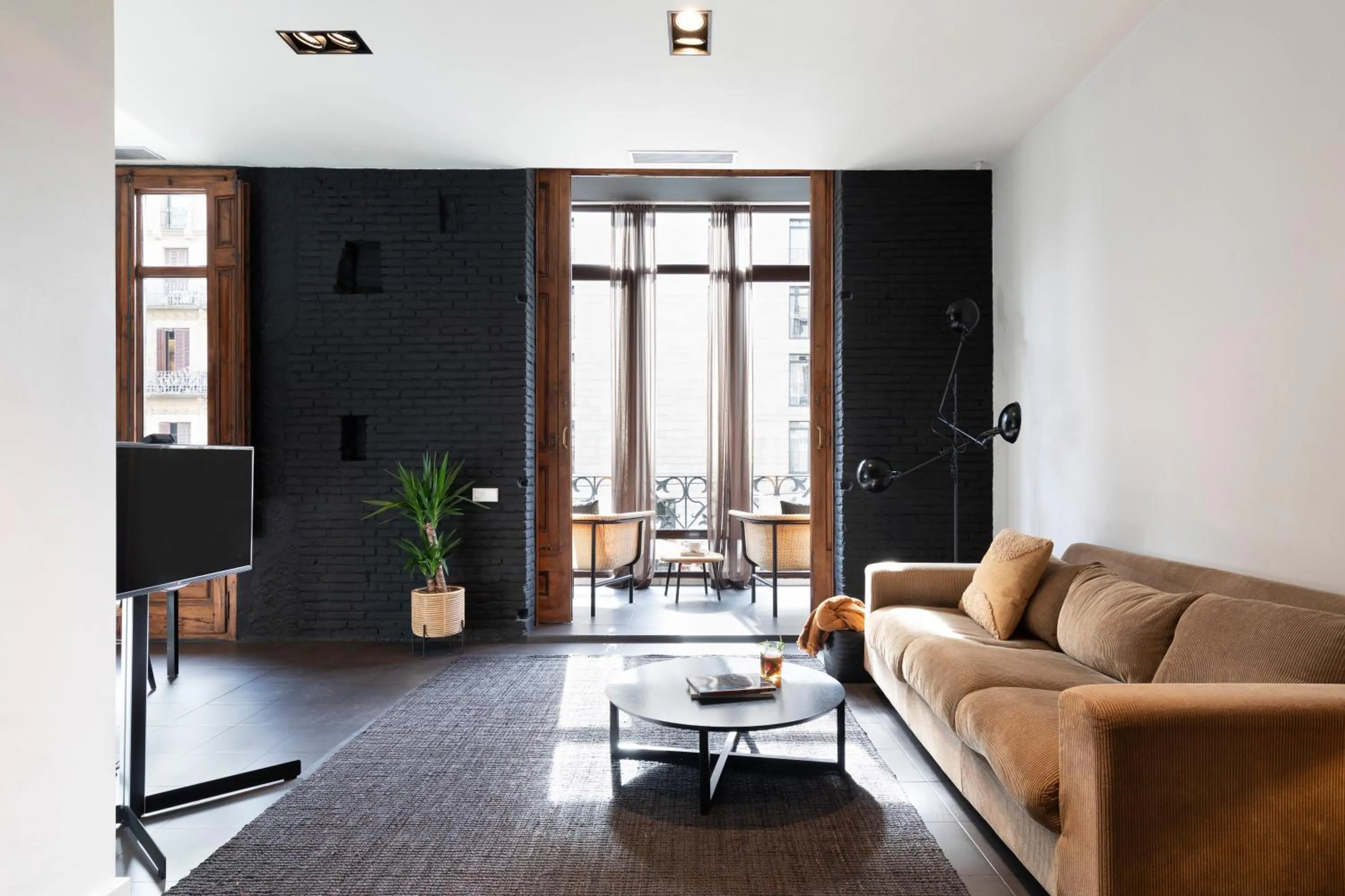 TV and multimedia in DestinationBCN Universitat Apartments