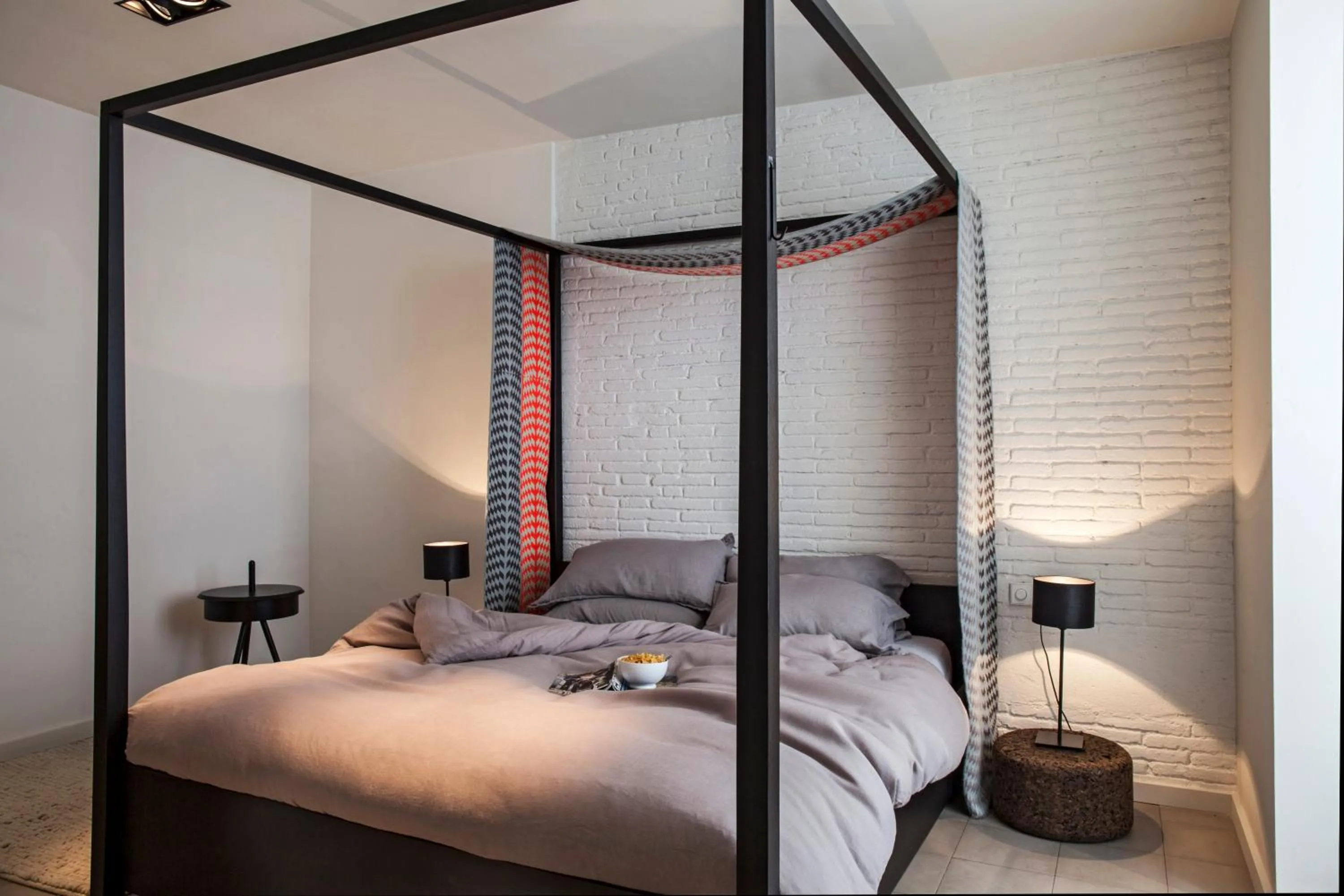 Bed in DestinationBCN Universitat Apartments