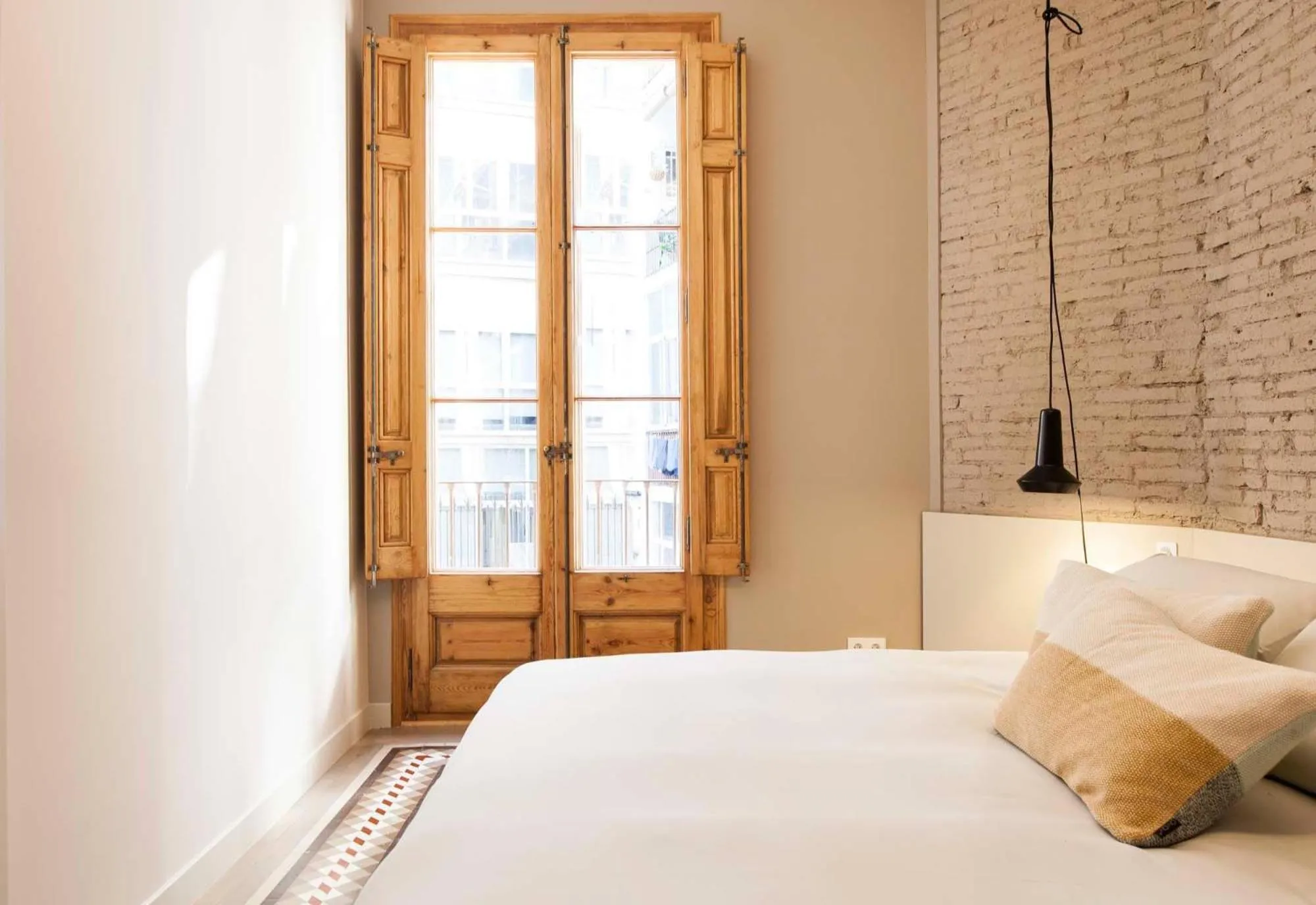 Bedroom, Bed in DestinationBCN Universitat Apartments