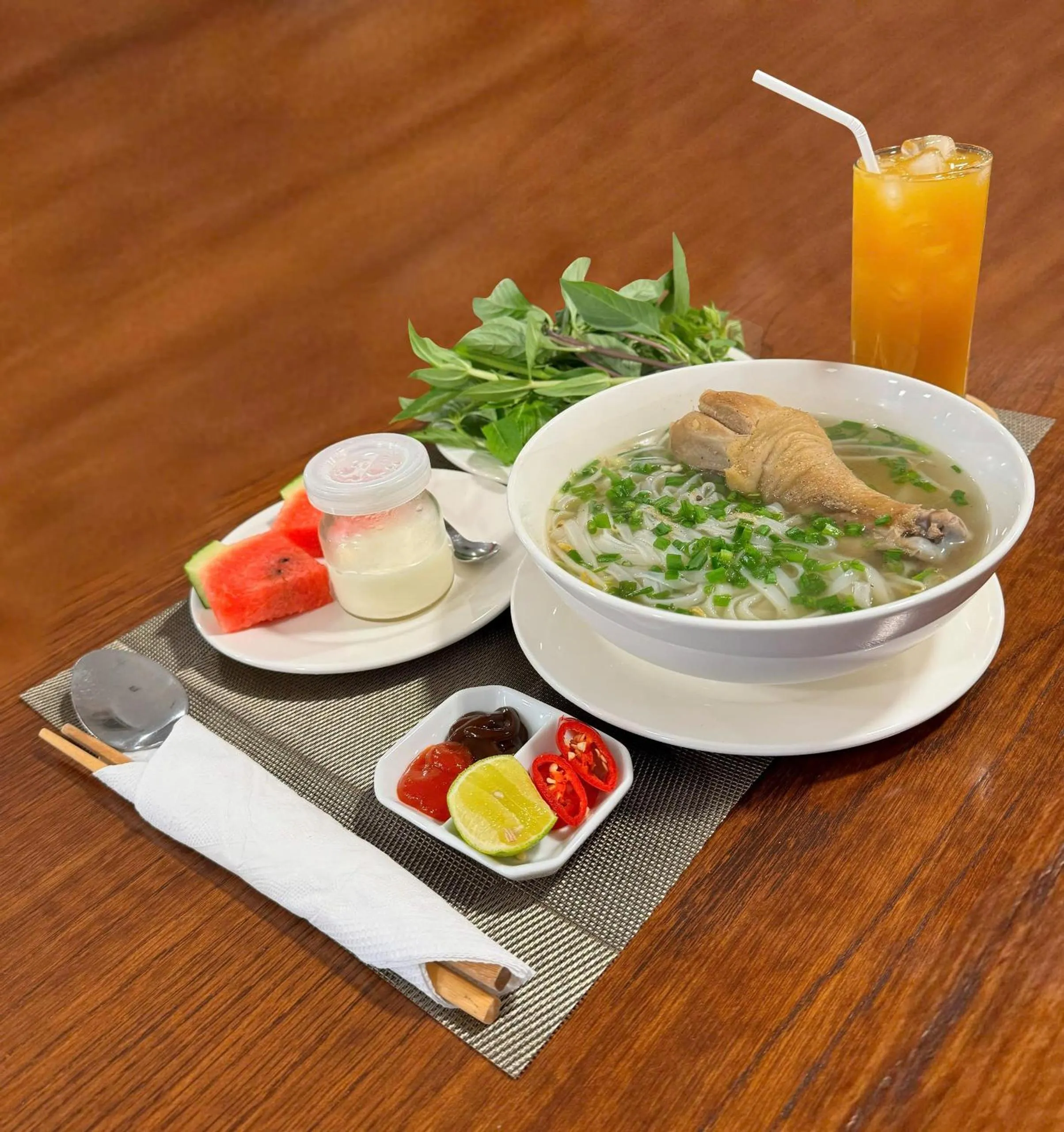 Breakfast in Emerald Central