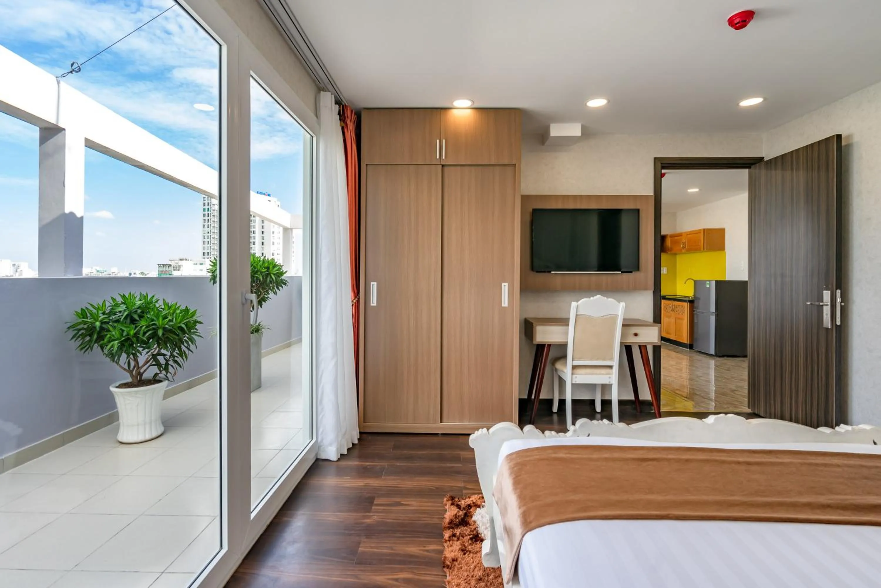 Bed in Emerald Central