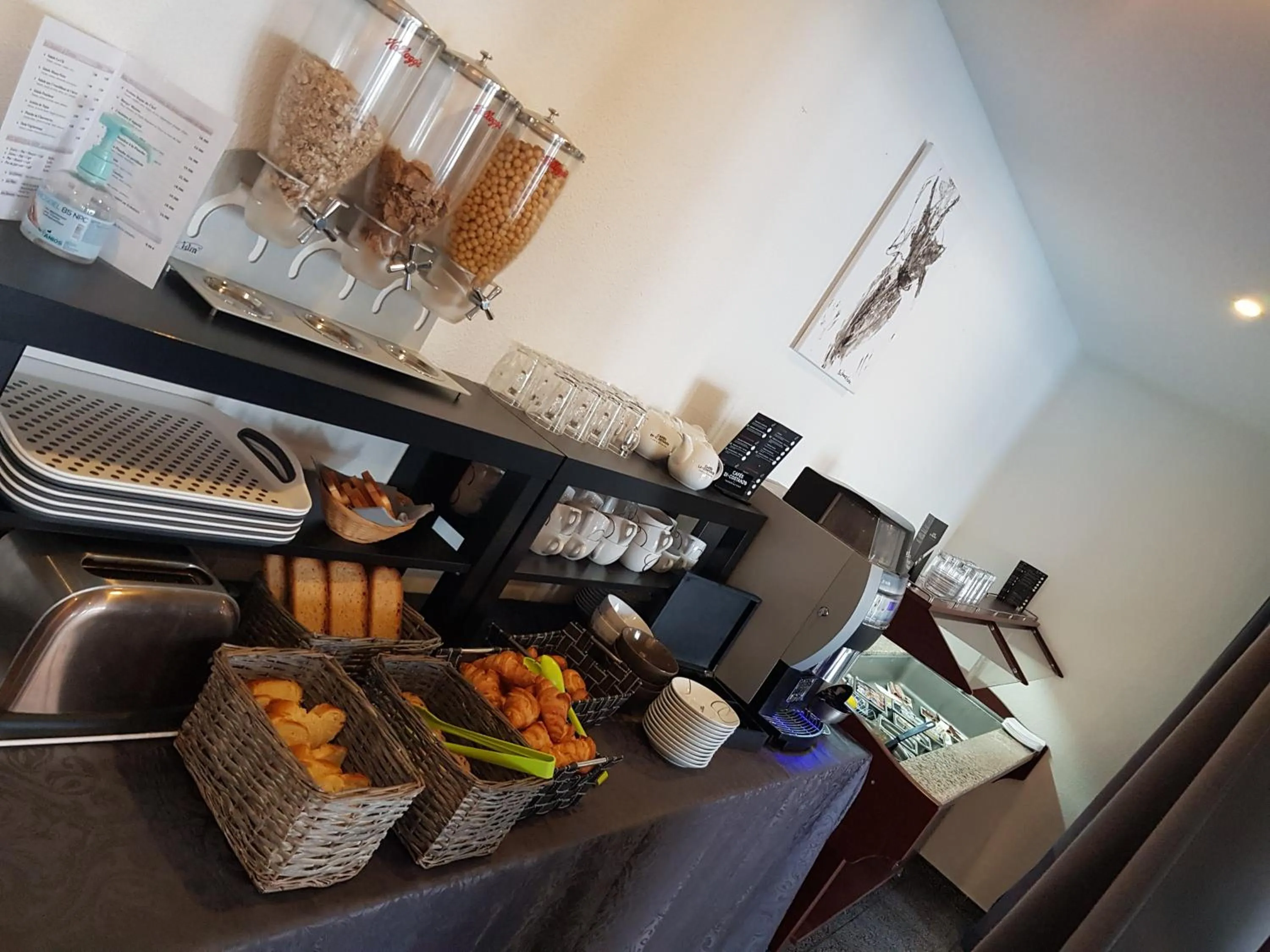 Breakfast in Hotel La Clé