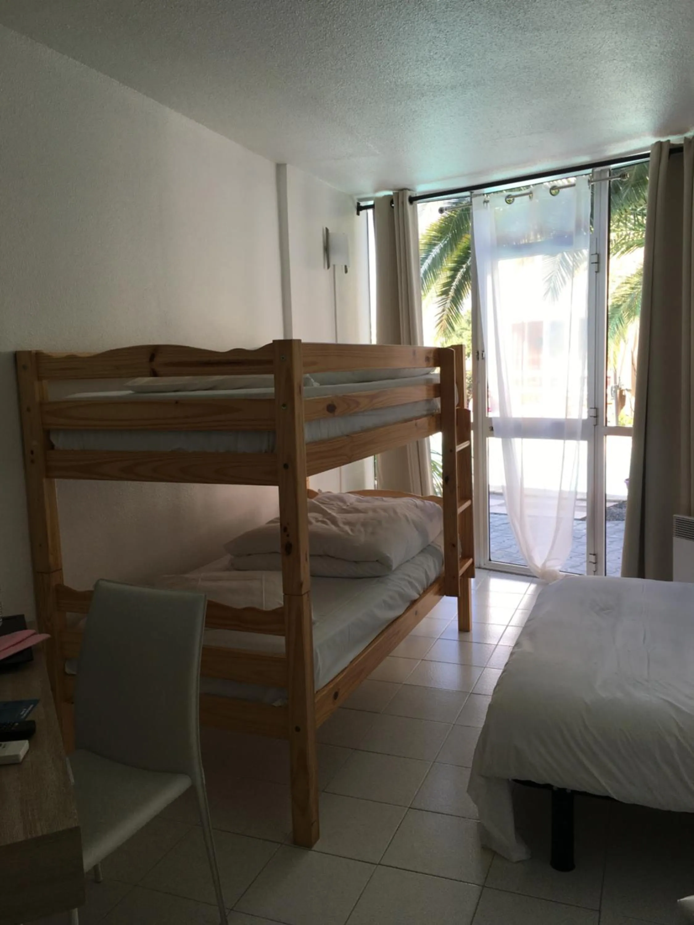 bunk bed in Hotel La Clé