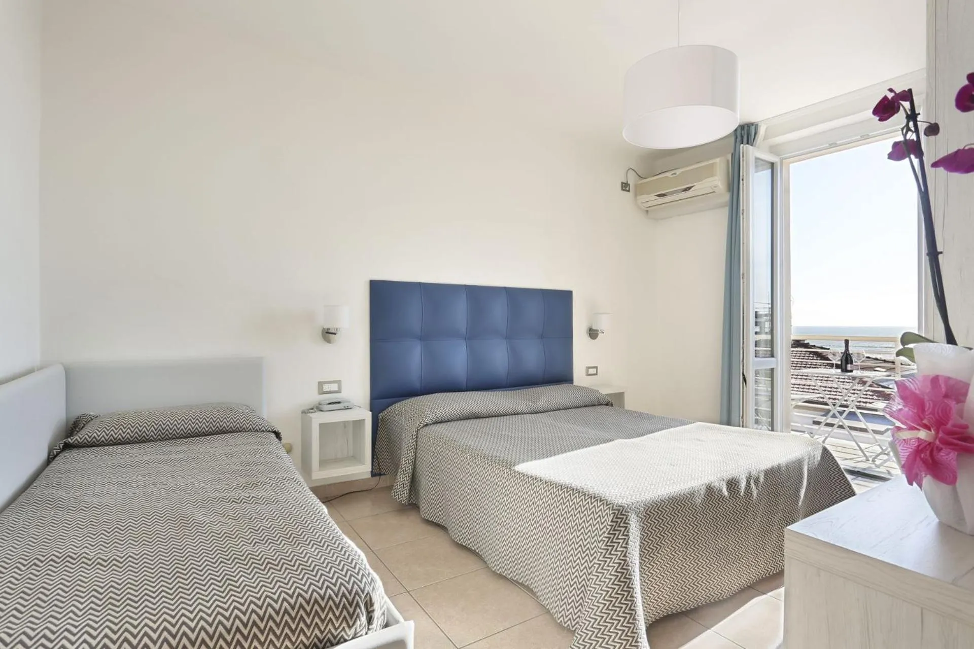 Photo of the whole room, Bed in Hotel Nuovo Tirreno