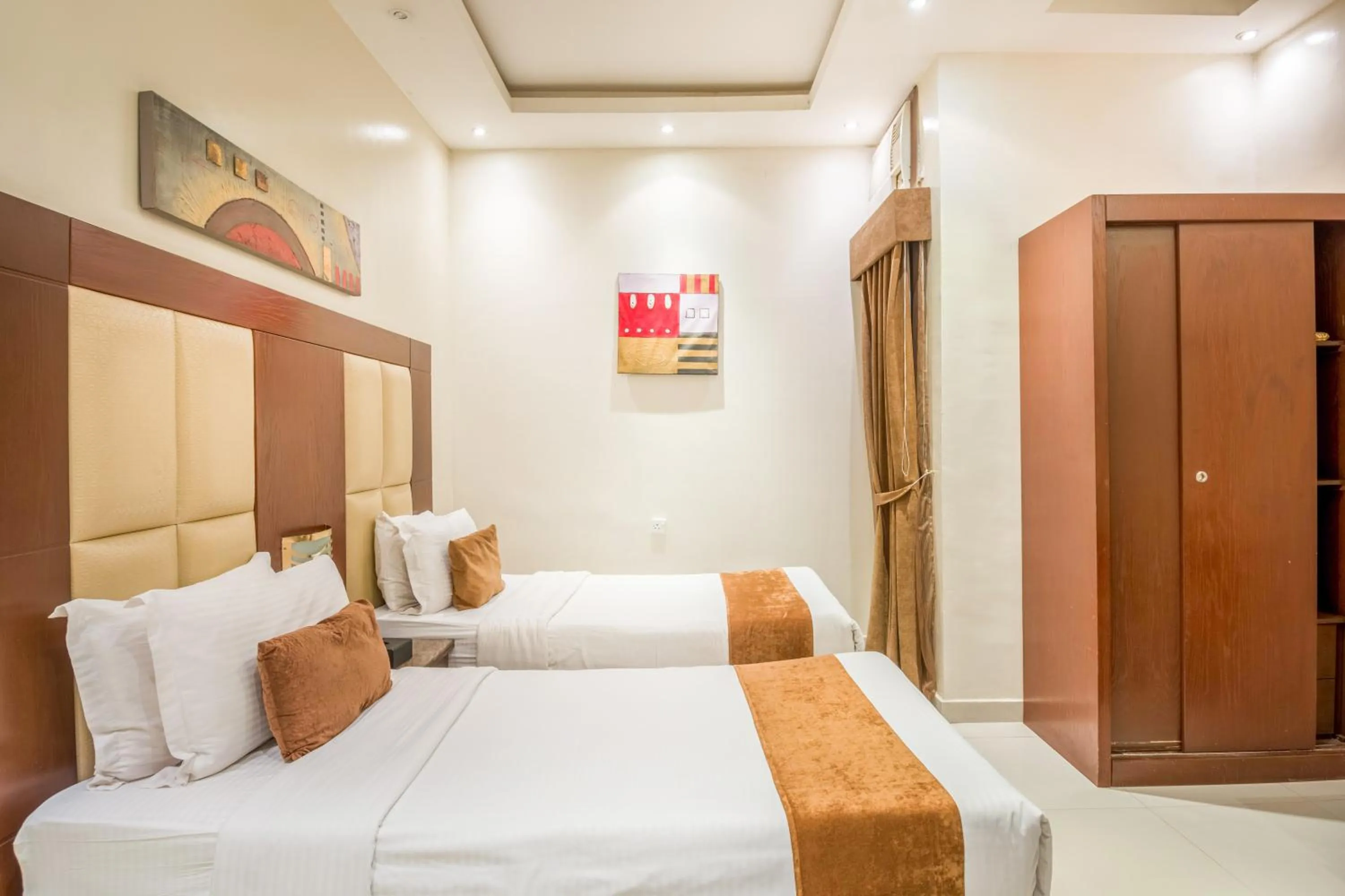 Bedroom, Bed in Al Muhaidb Hotel Apartments 24