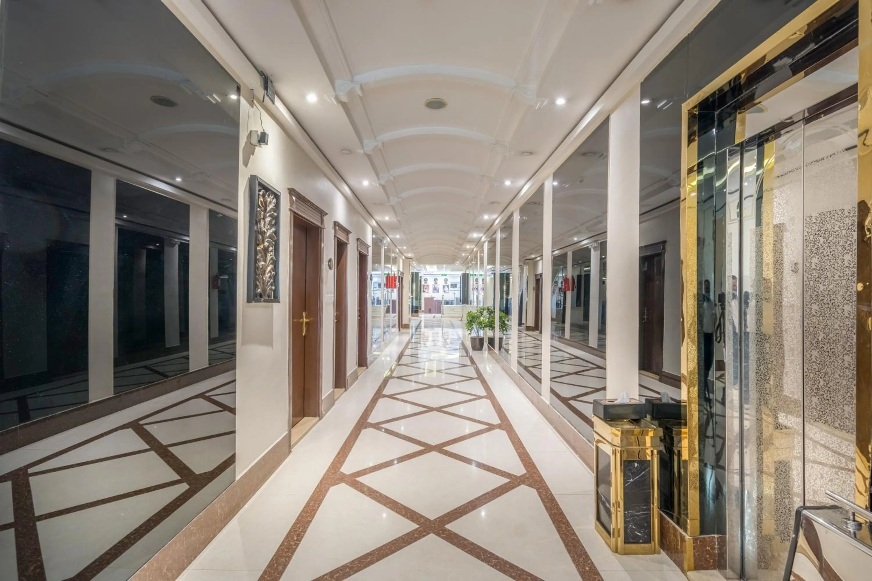 Lobby or reception in Al Muhaidb Hotel Apartments 24