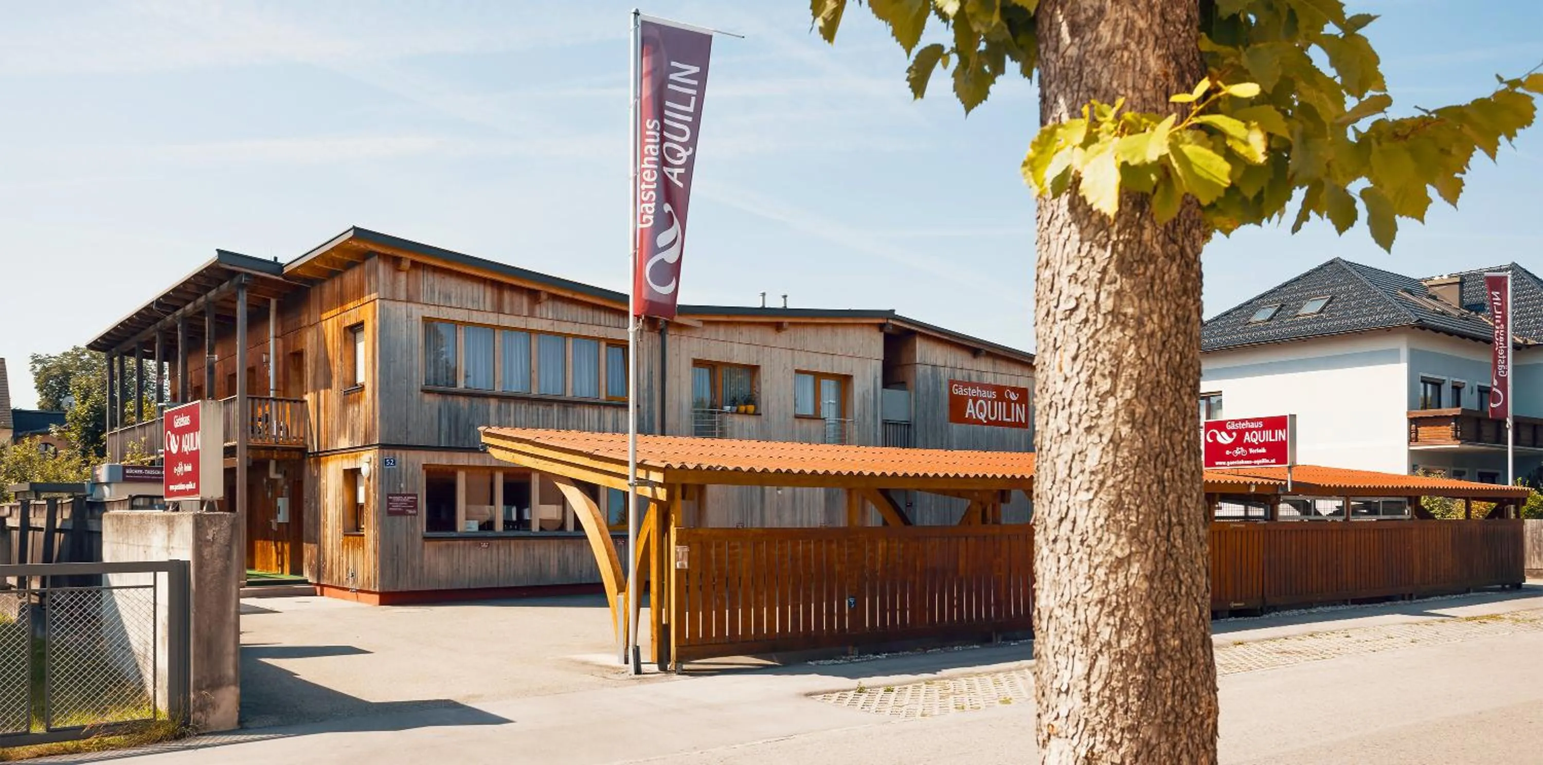 Property building in Gästehaus Aquilin