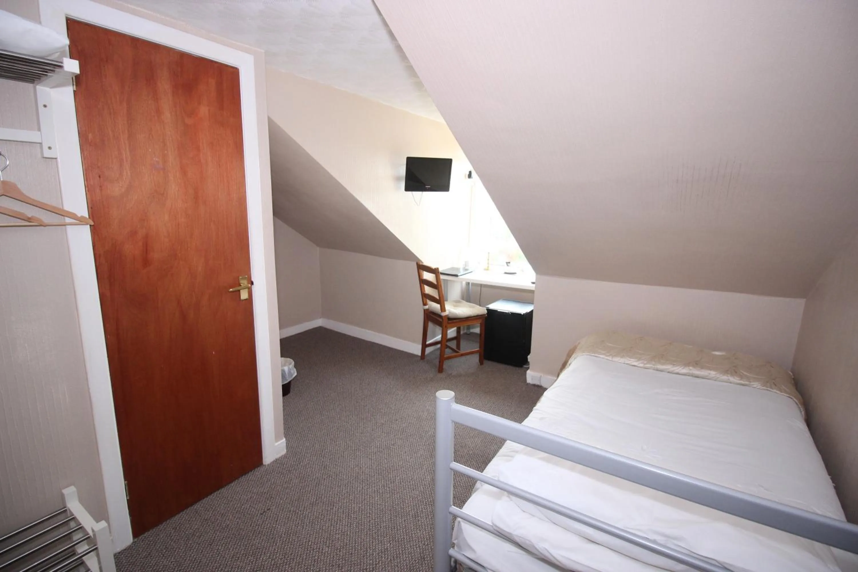 TV/Entertainment Center in The Southfield Hotel