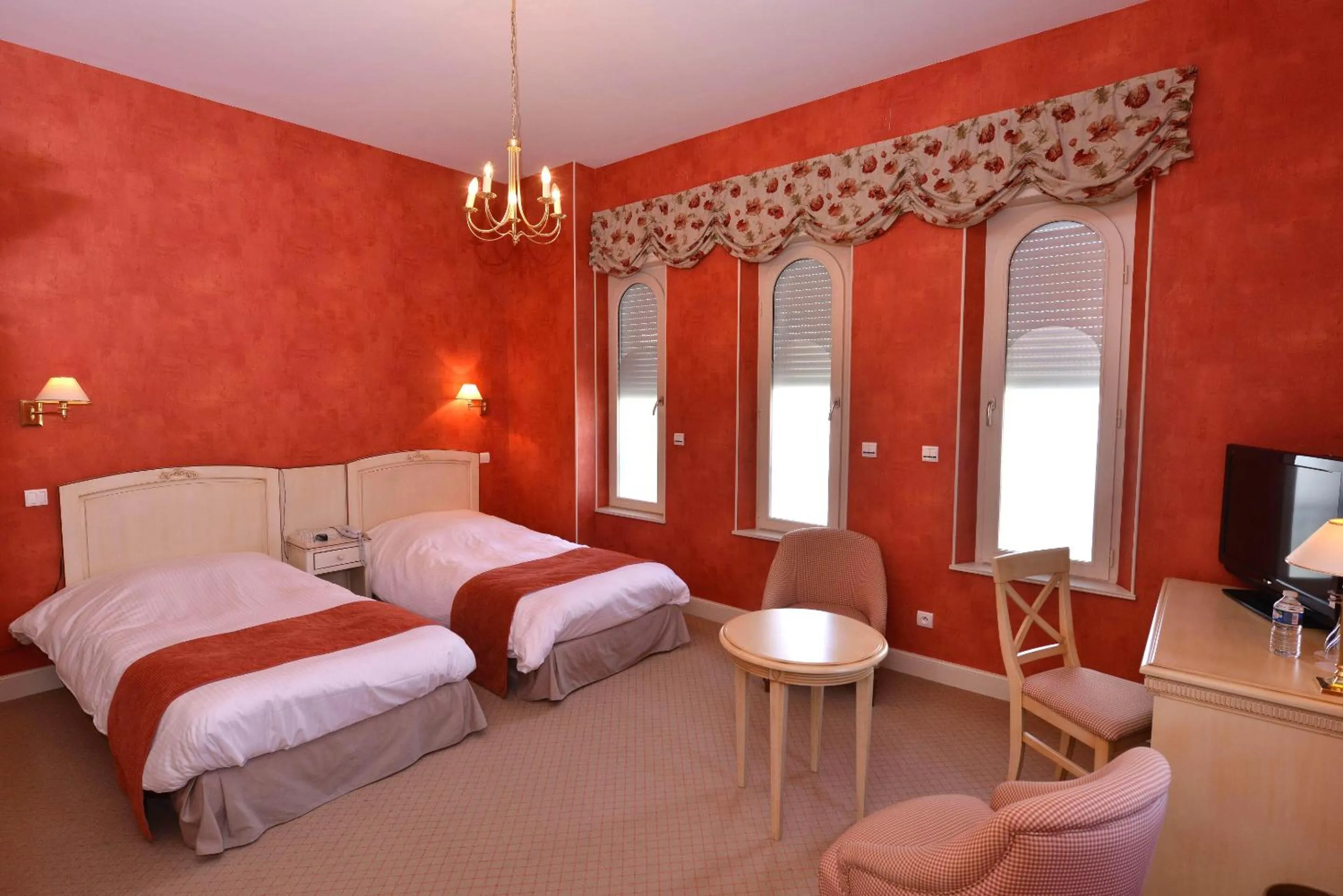 Bedroom, Bed in Hotel Castel Jeanson