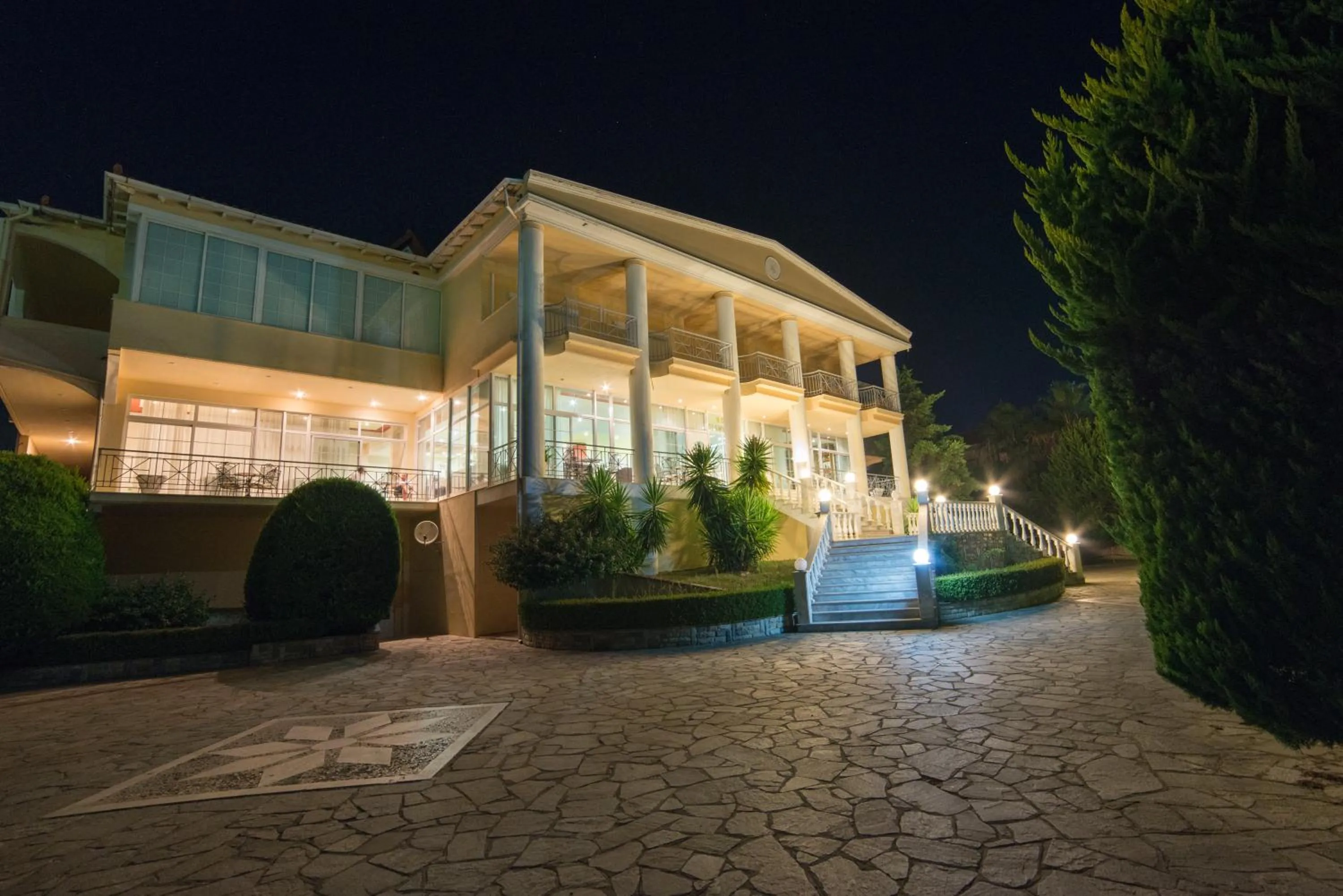 Property building in Hotel Diamantidis