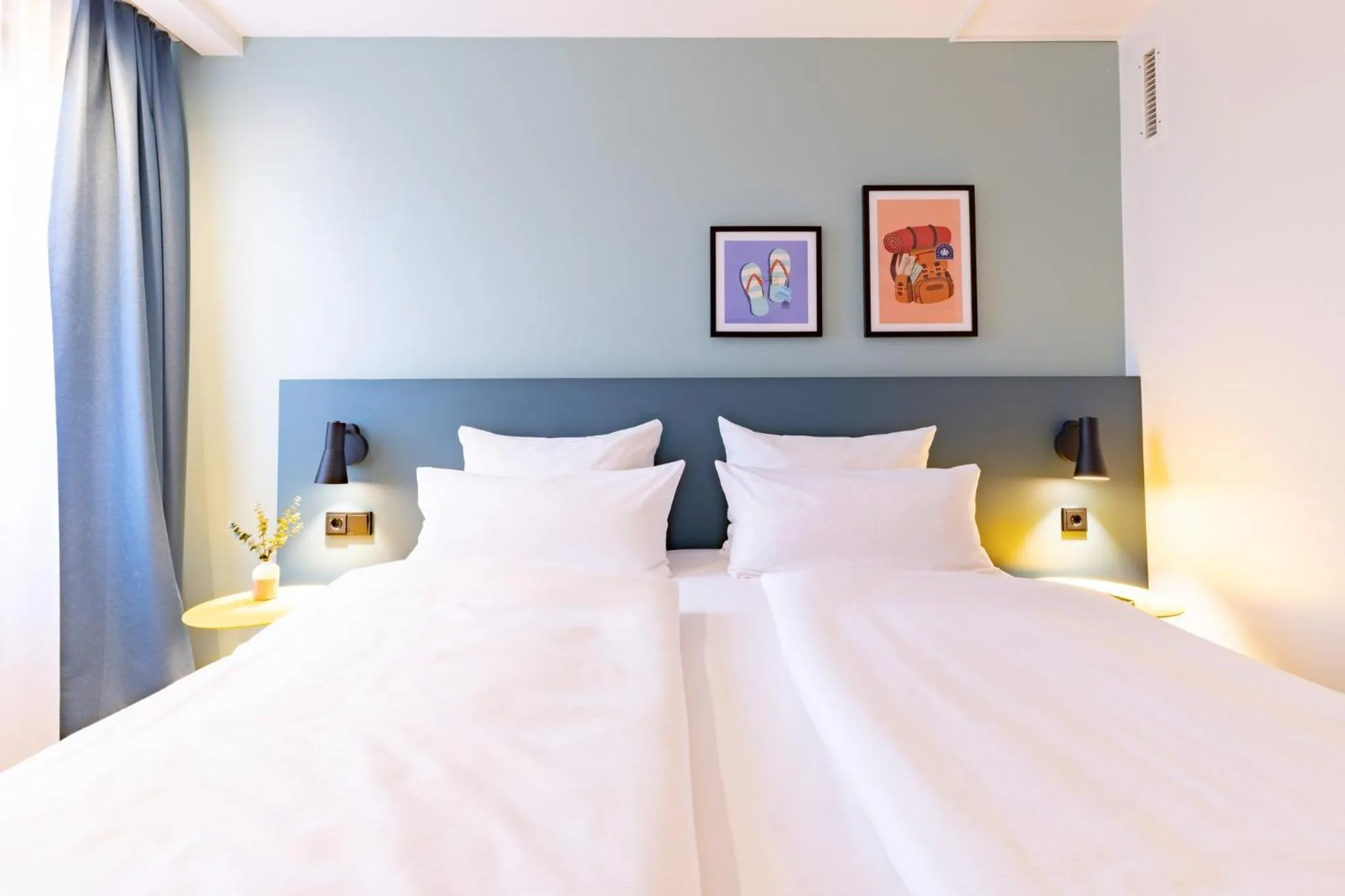 Photo of the whole room, Bed in Garner Hotel Osnabrück by IHG