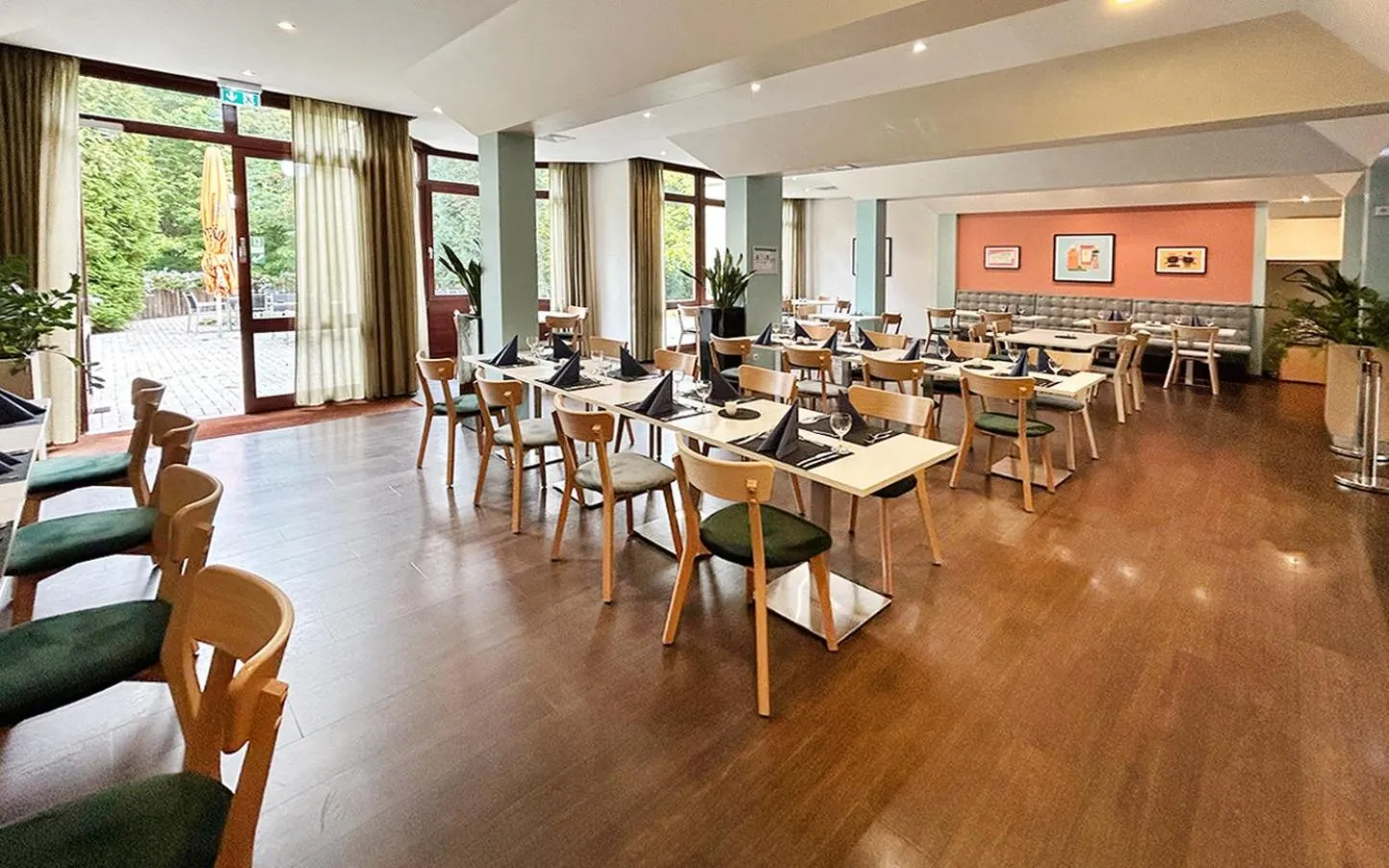 Breakfast in Garner Hotel Osnabrück by IHG