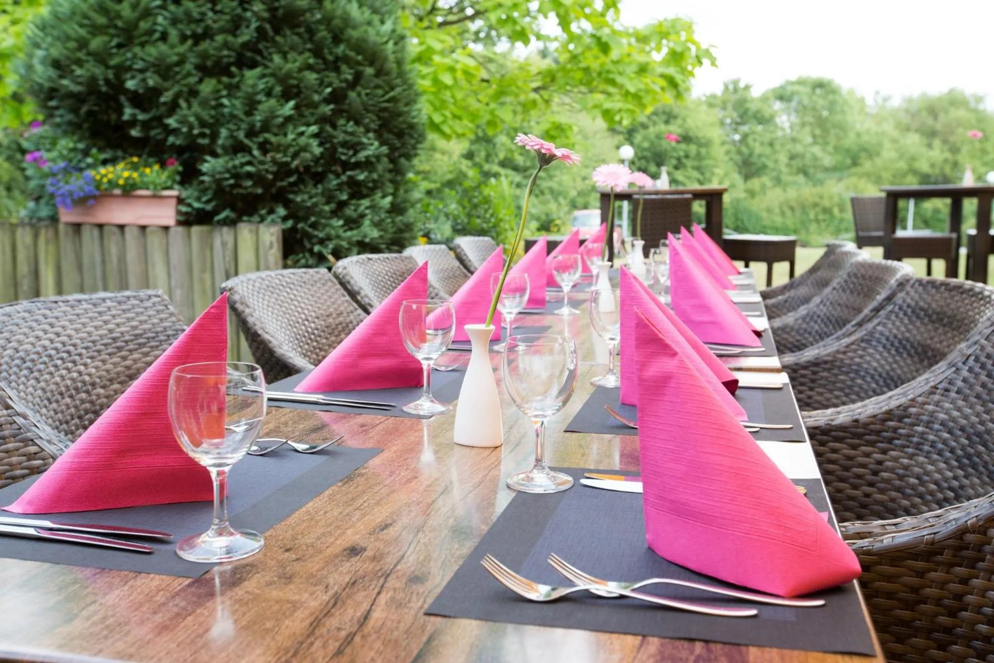 Restaurant/places to eat in Garner Hotel Osnabrück by IHG