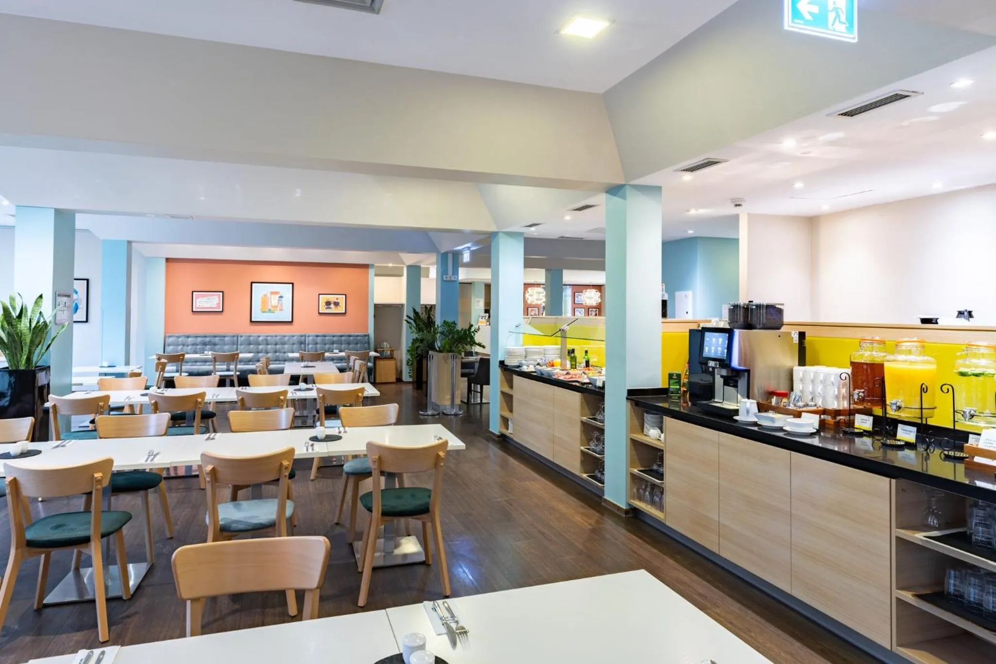 Breakfast in Garner Hotel Osnabrück by IHG