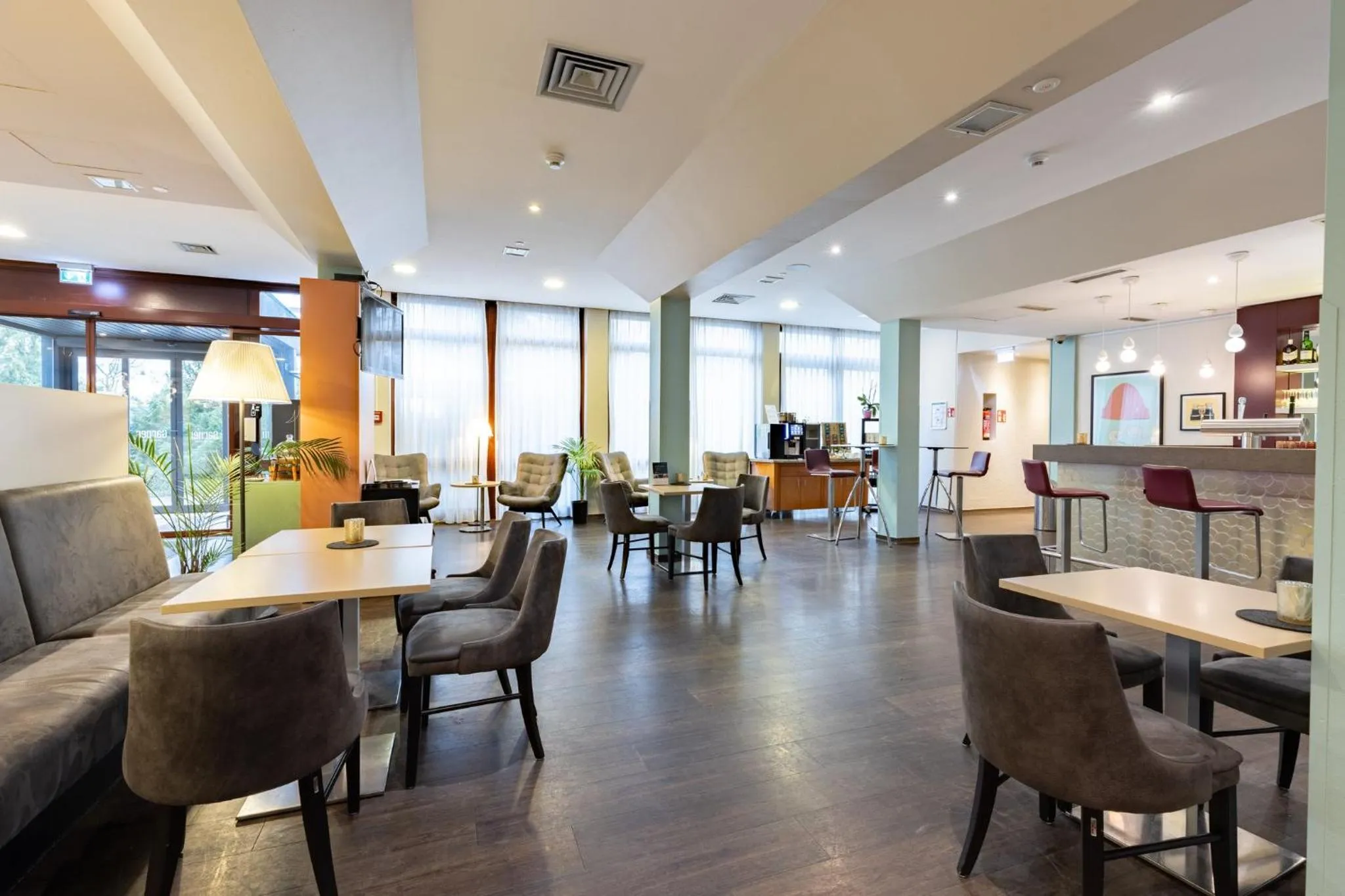 Breakfast in Garner Hotel Osnabrück by IHG