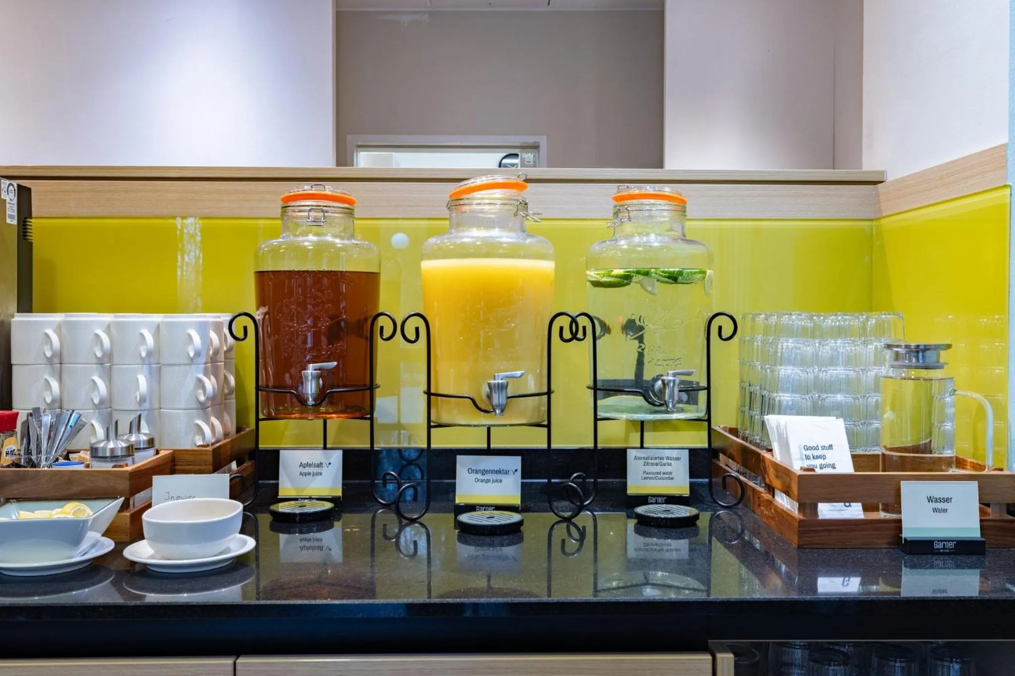 Restaurant/places to eat in Garner Hotel Osnabrück by IHG