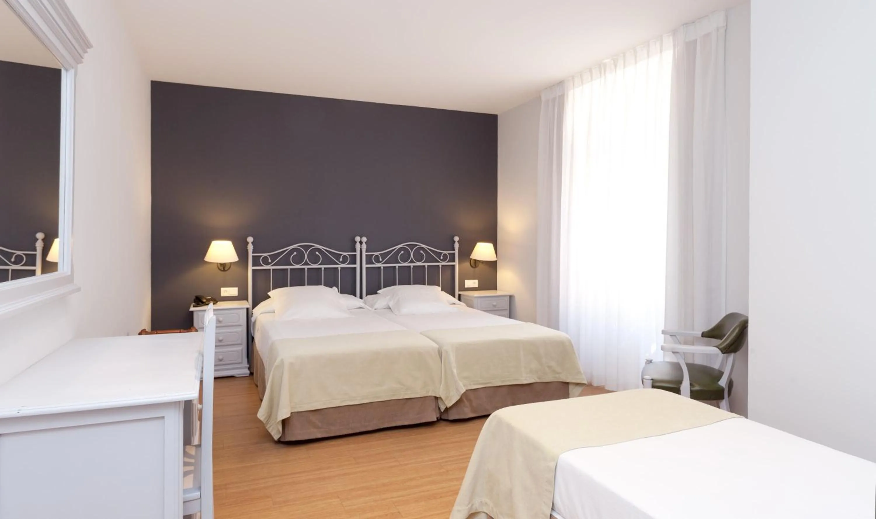 Photo of the whole room in Venecia