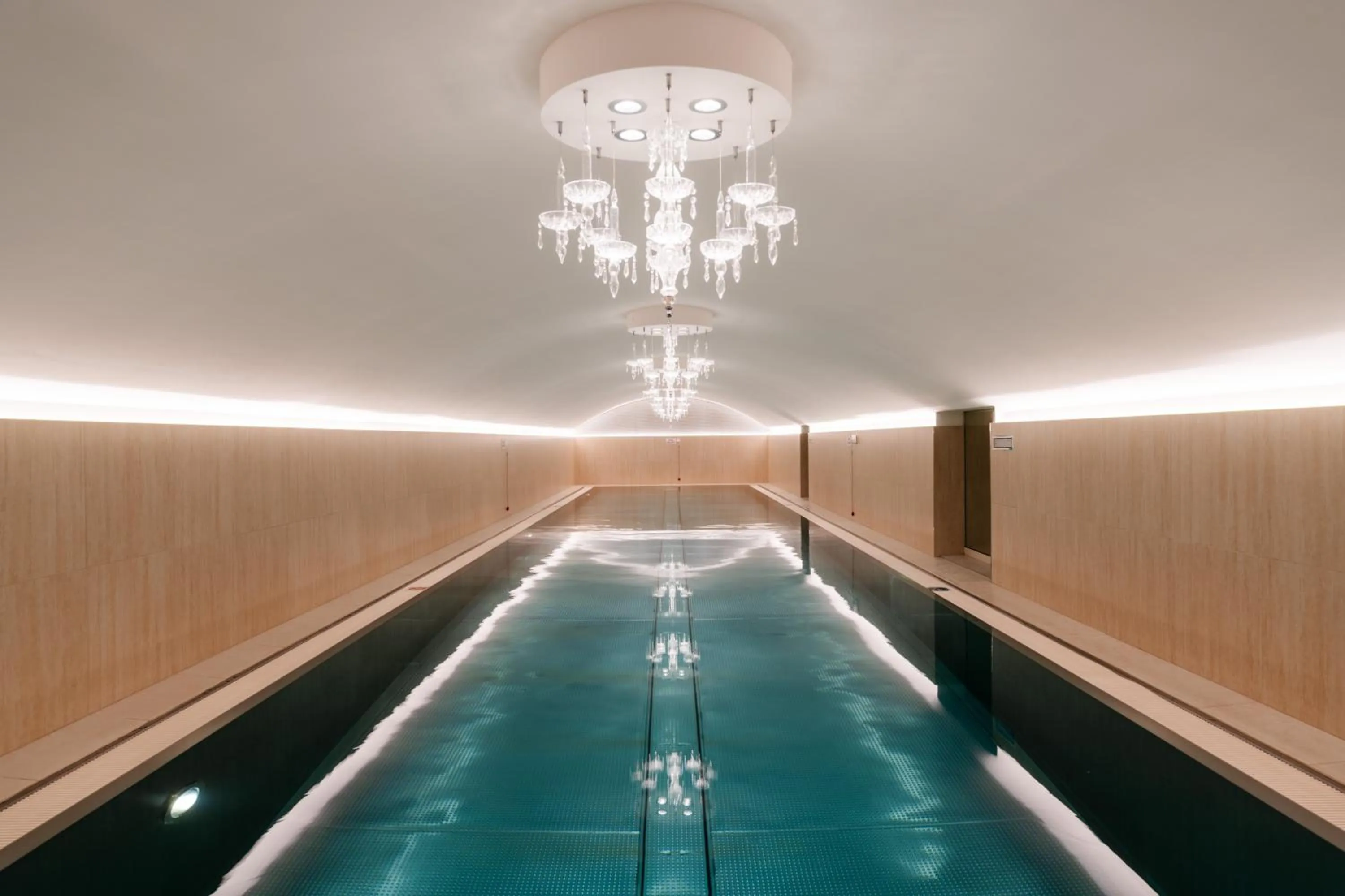 Swimming pool in Hotel Sans Souci, Vienna