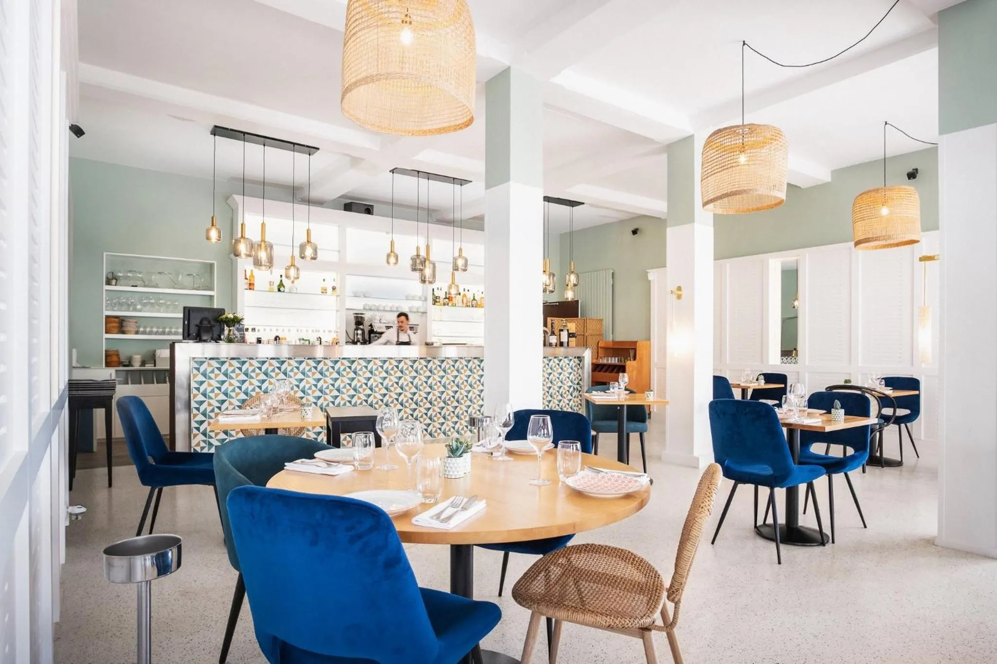 Restaurant/places to eat in Hôtel De La Vallée