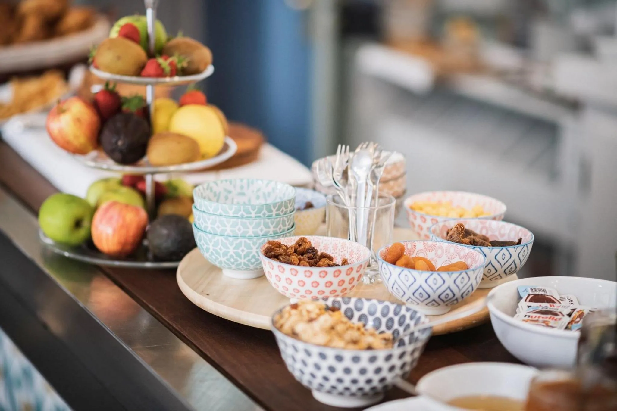 Buffet breakfast in Hôtel De La Vallée