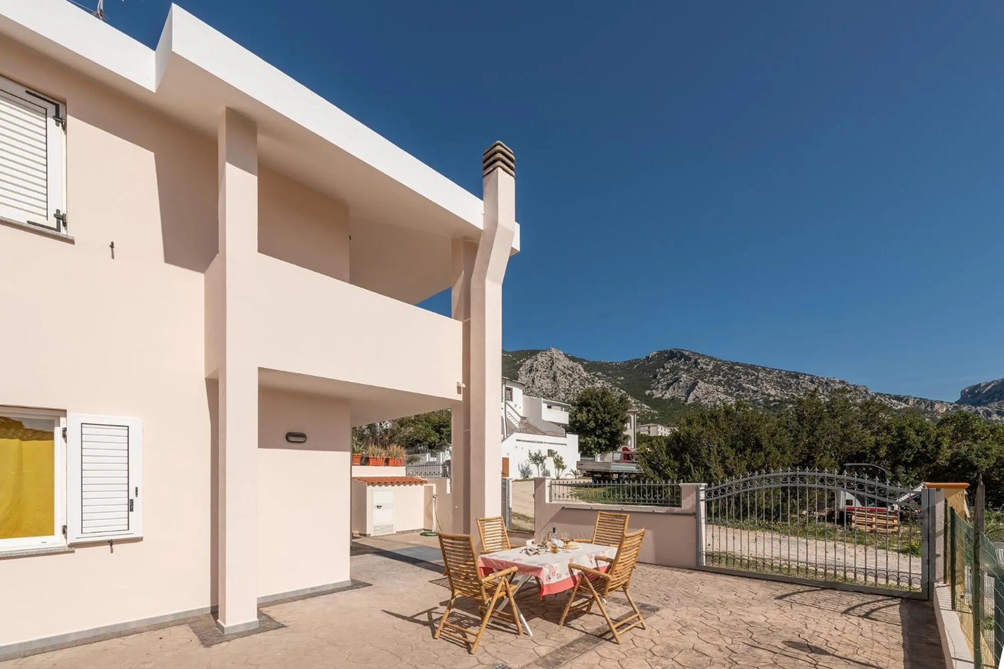 Property building in AffittaSardegna-Villino Panna