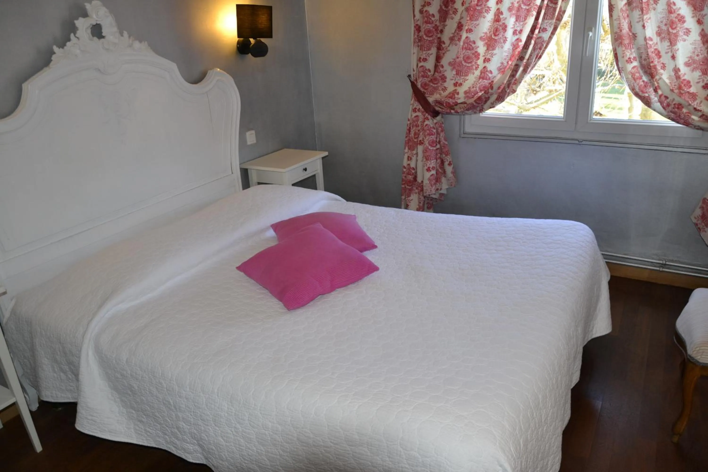 Decorative detail, Bed in Hotellerie de l'Esplanade