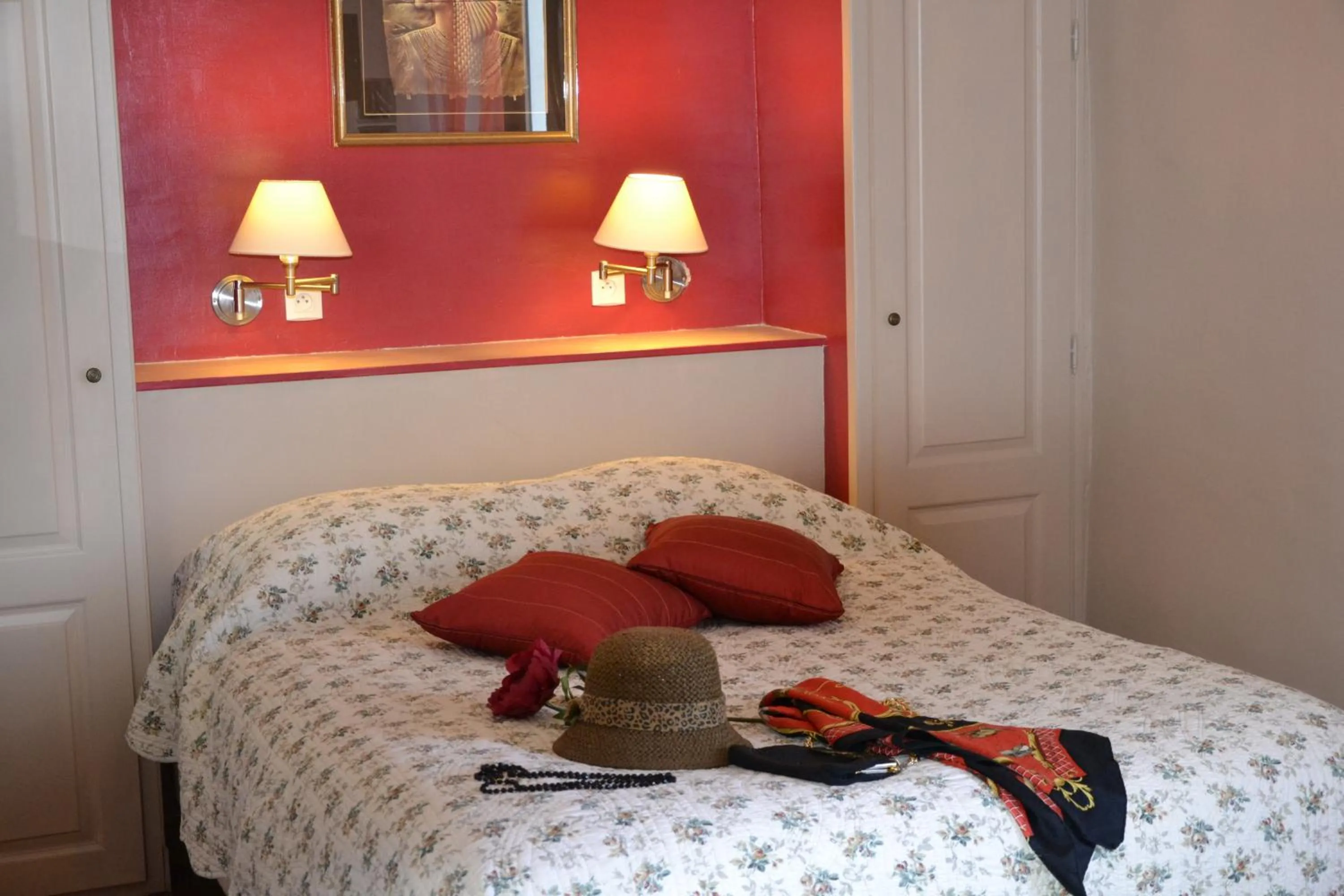 Decorative detail, Bed in Hotellerie de l'Esplanade