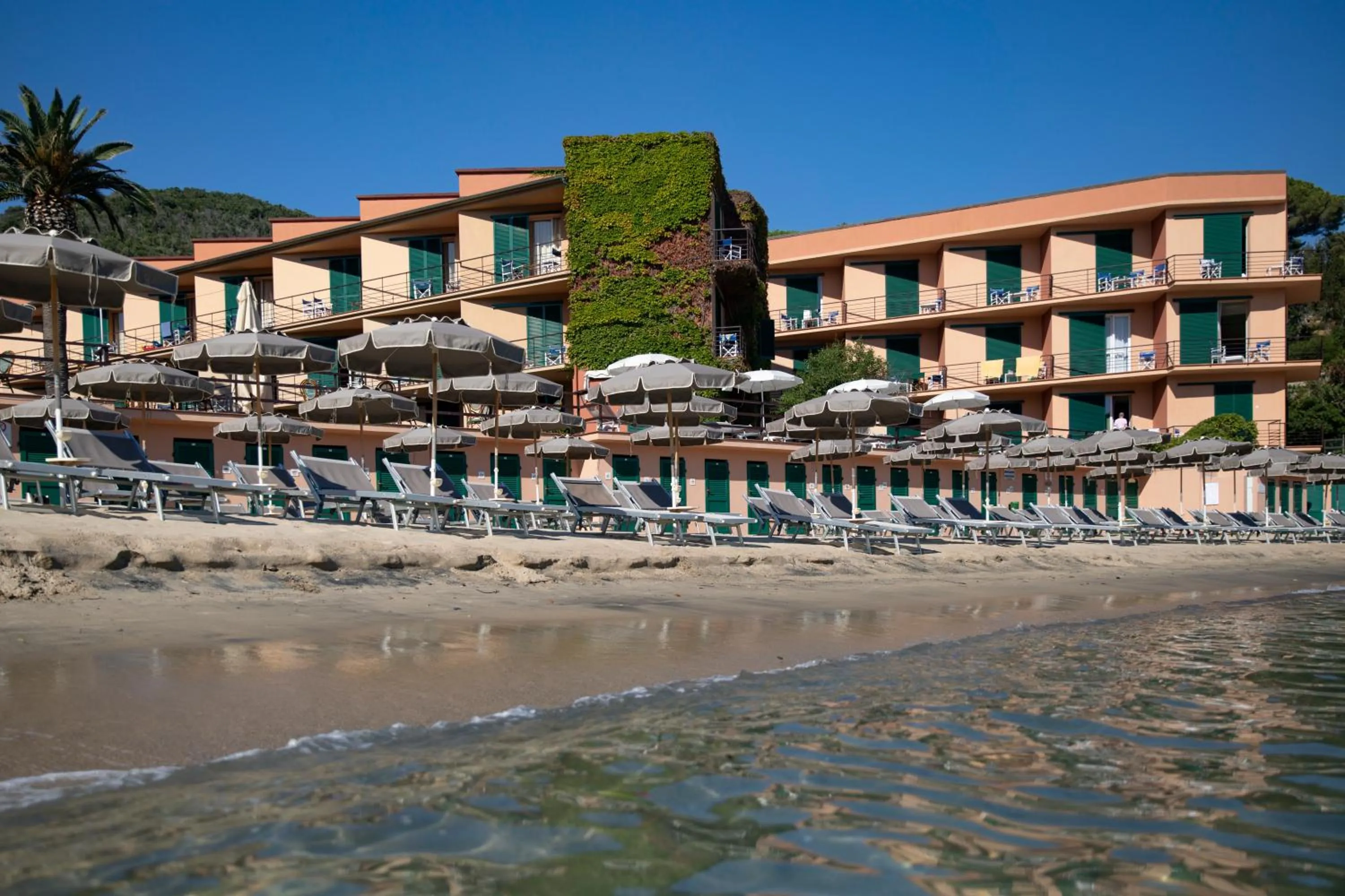 Beach in Hotel Desiree