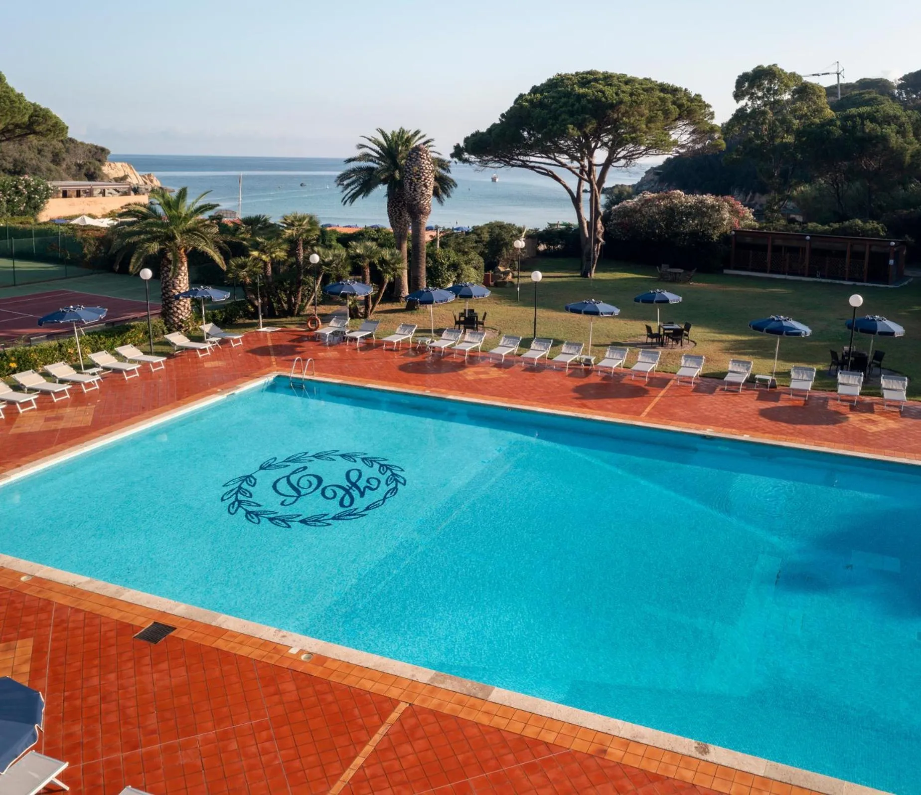 Swimming pool in Hotel Desiree